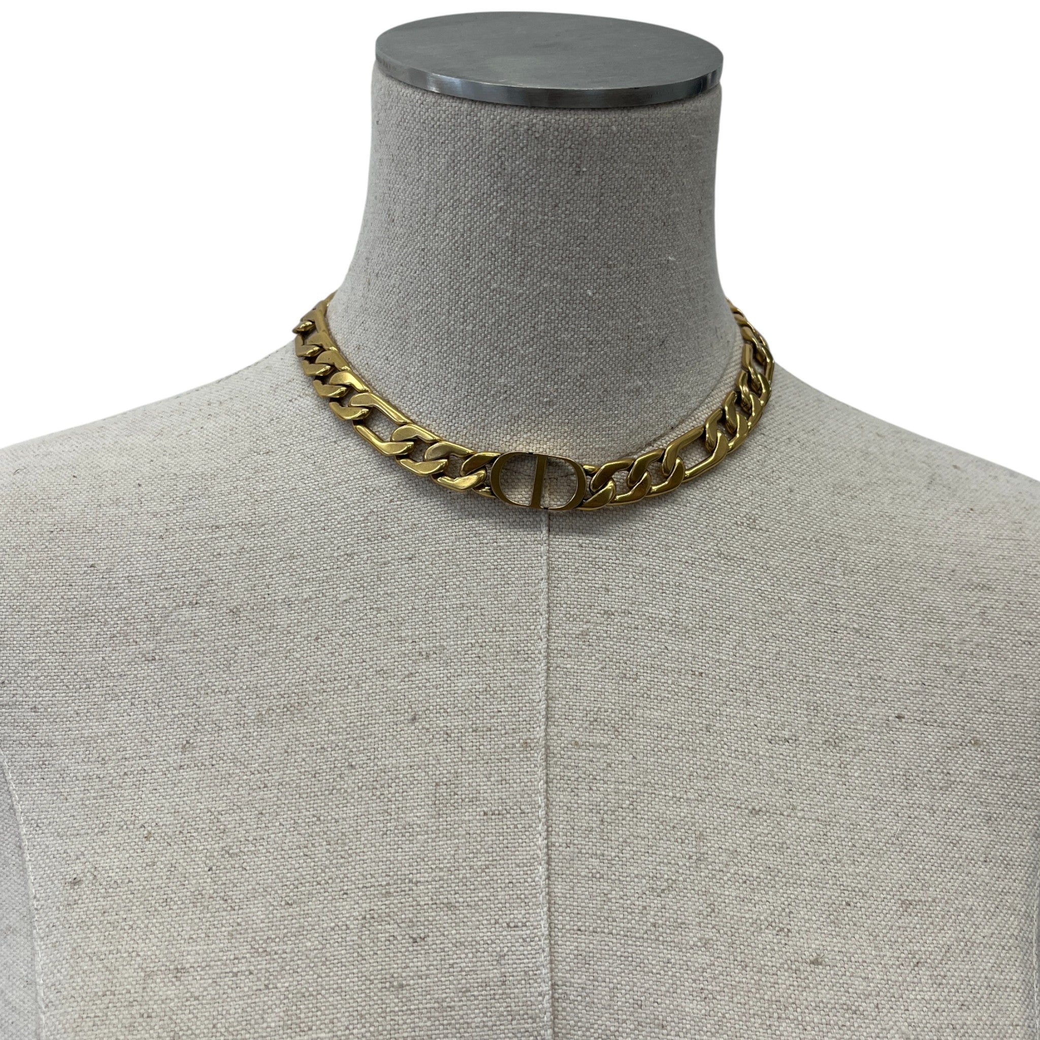 Women's 30 Montaigne Necklace Gold