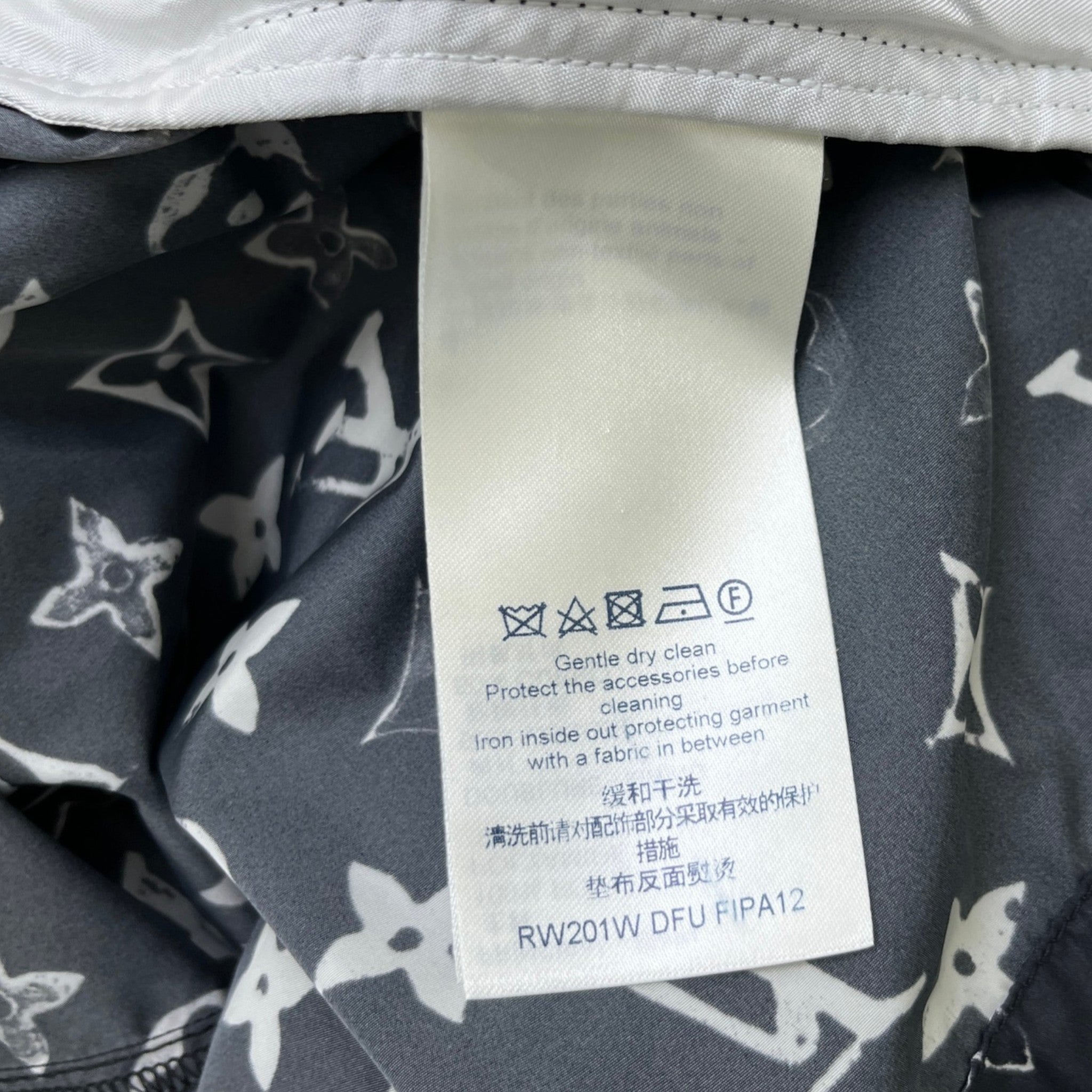 Women's Stencil Effect Monogram Shorts Black Size FR 40 / UK 12