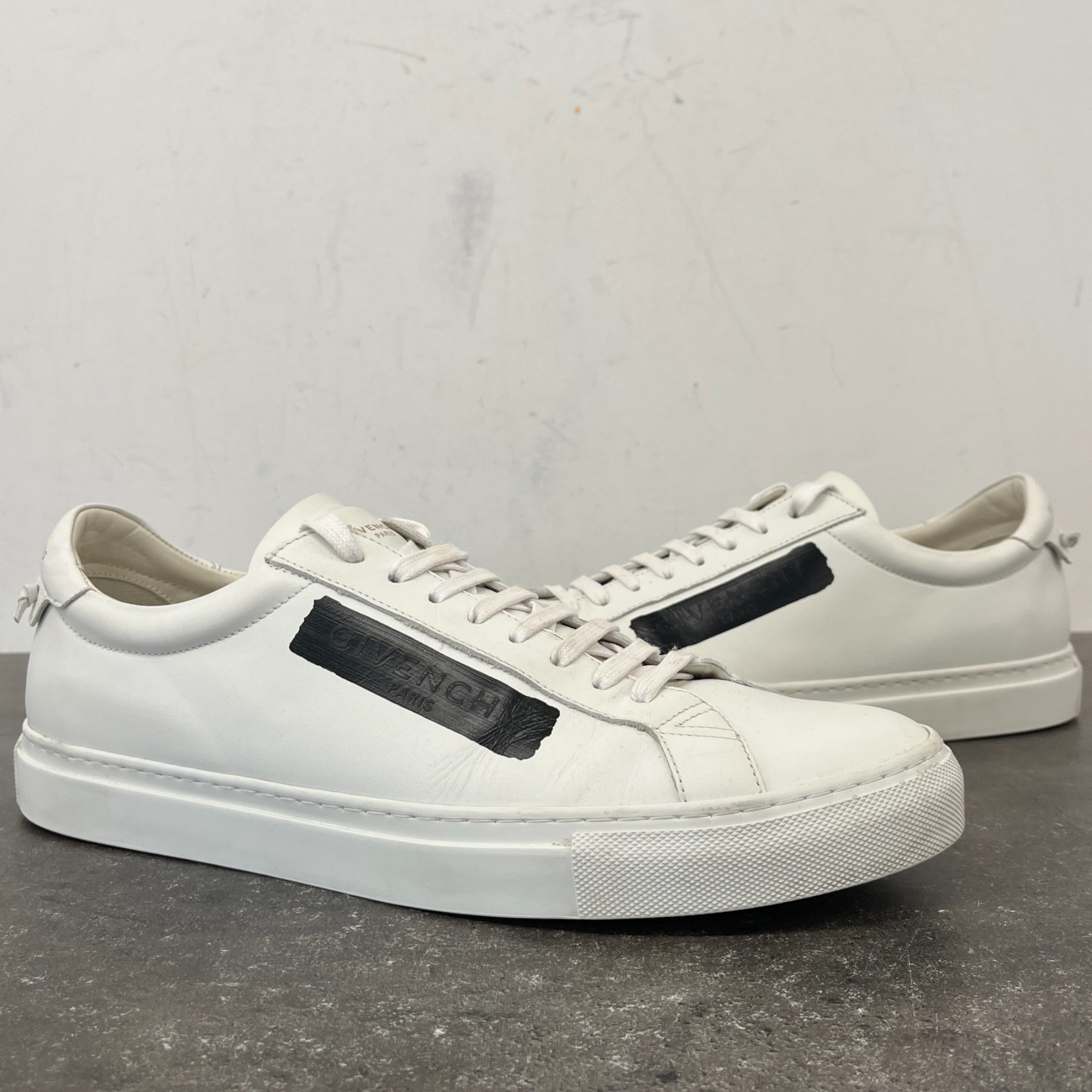 Men's Tape Logo Low Trainers White Size EU 45 / UK 11