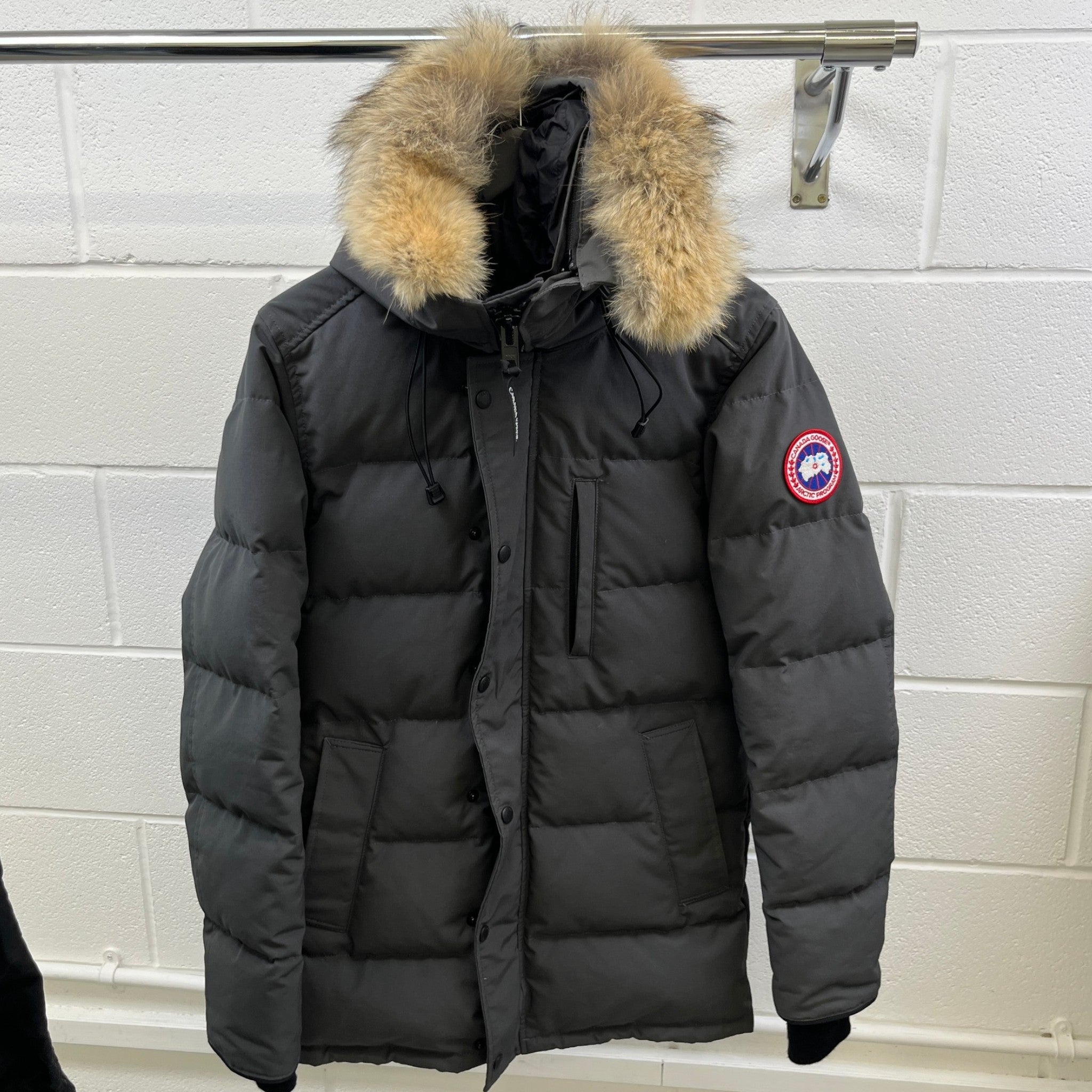 Men's Carson Parka Down Jacket Grey Size S