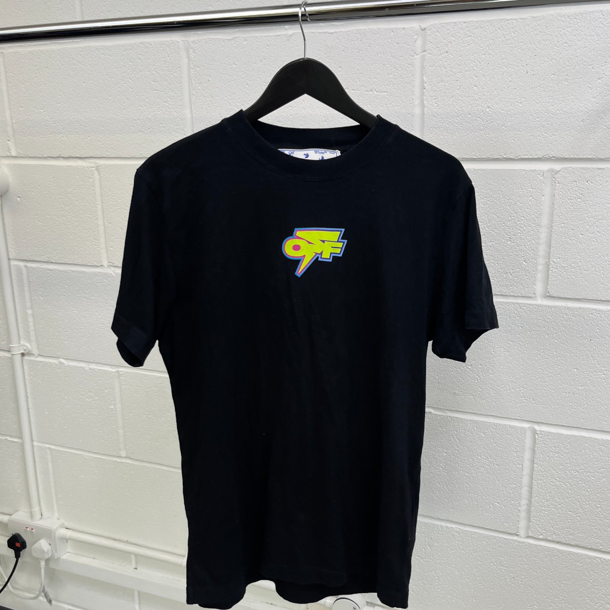 Men's Degrade Thunder Logo T-Shirt Black Size M