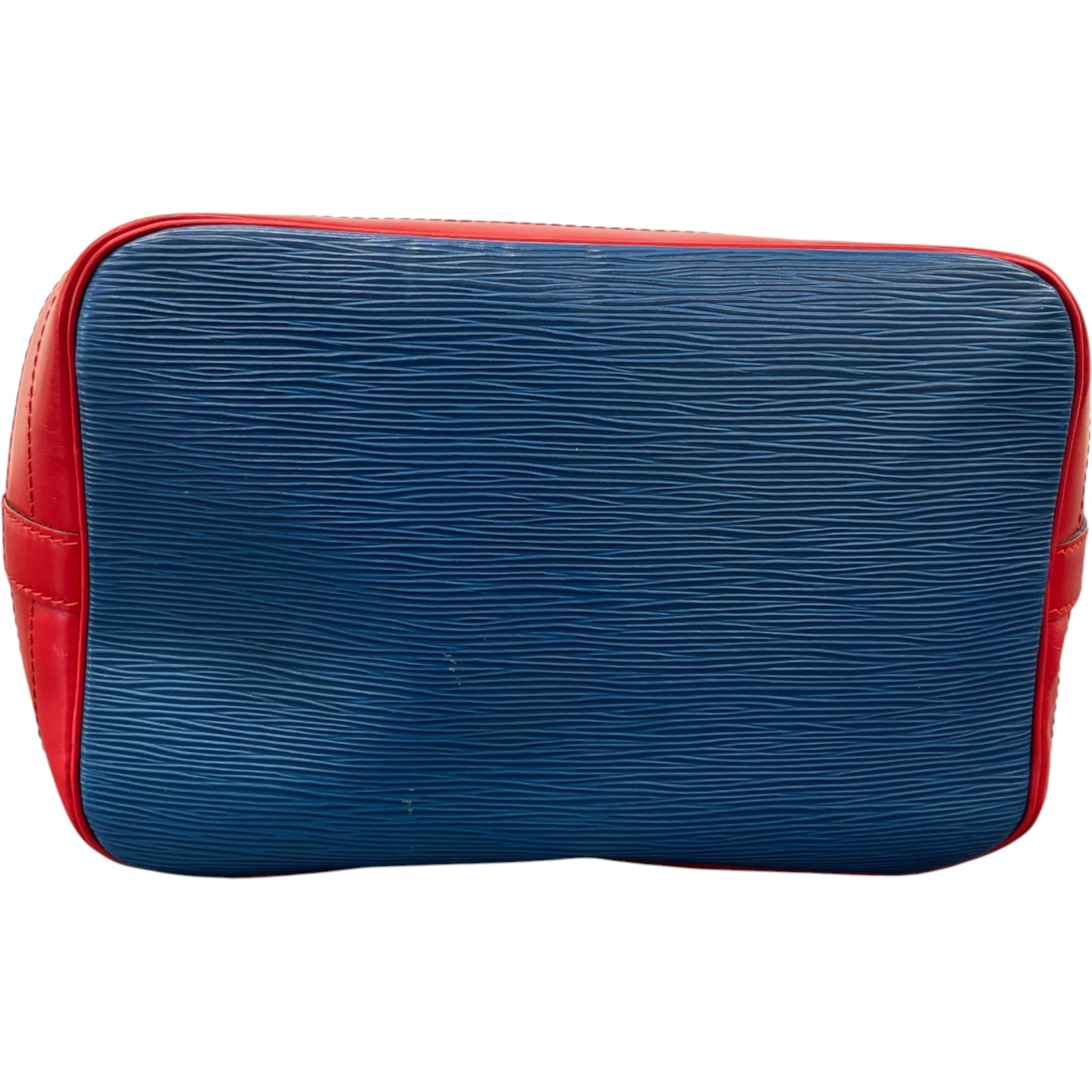 Women's Epi Leather Noé Mm Bag Blue