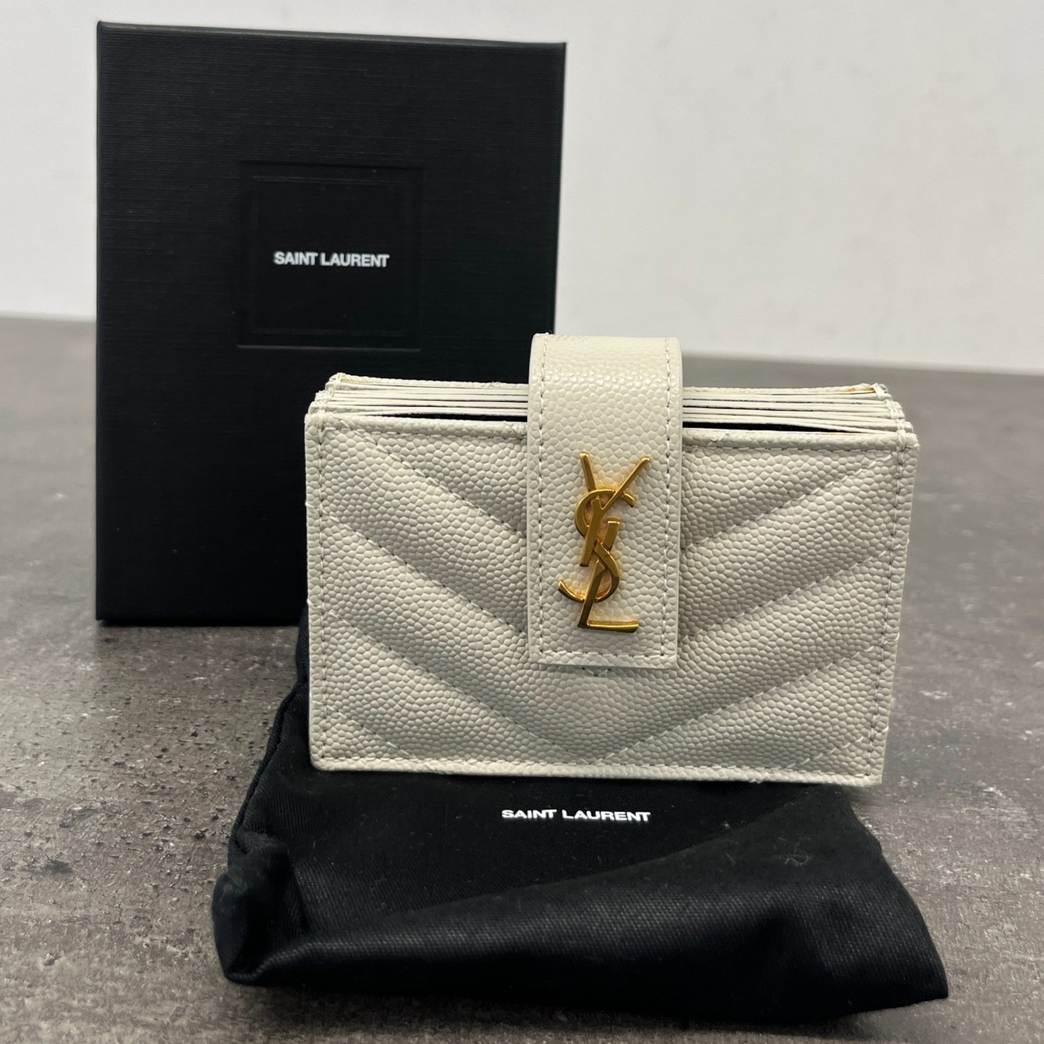 Women's Leather Logo Card Holder Beige