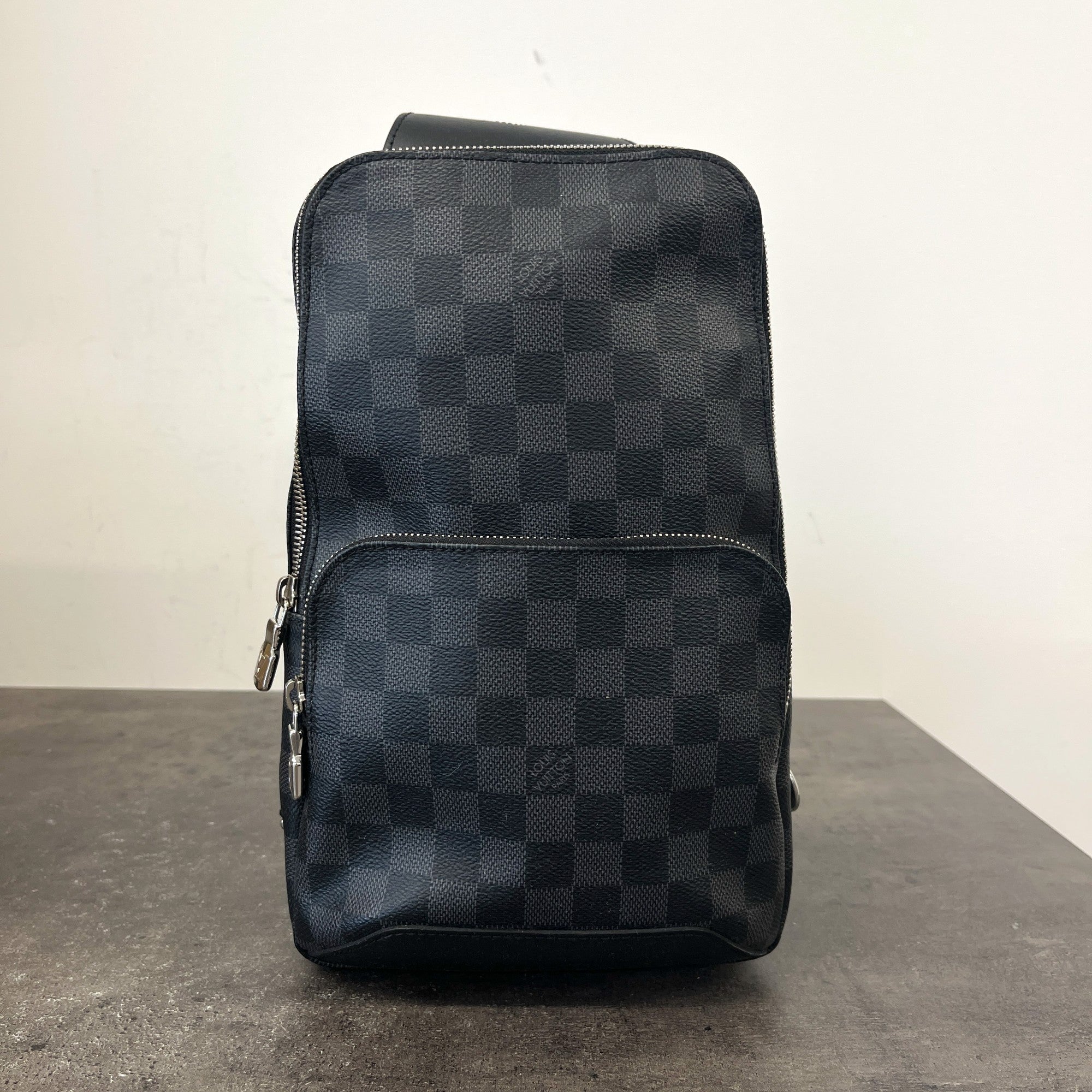 Men's Damier Graphite Avenue Nm Slingbag Messenger Bag Black