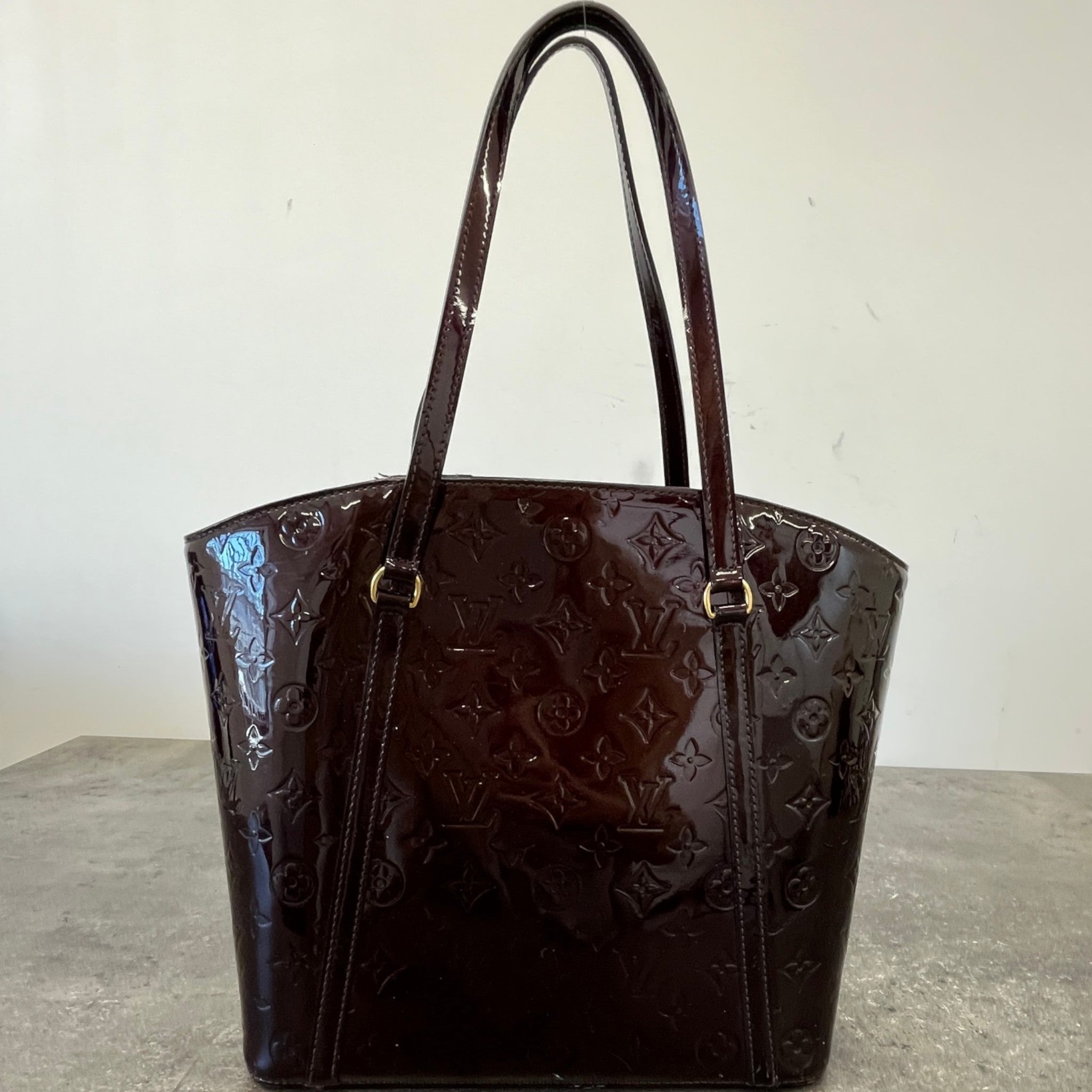 Women's Vernis Leather Avalon Gm Bag Burgundy