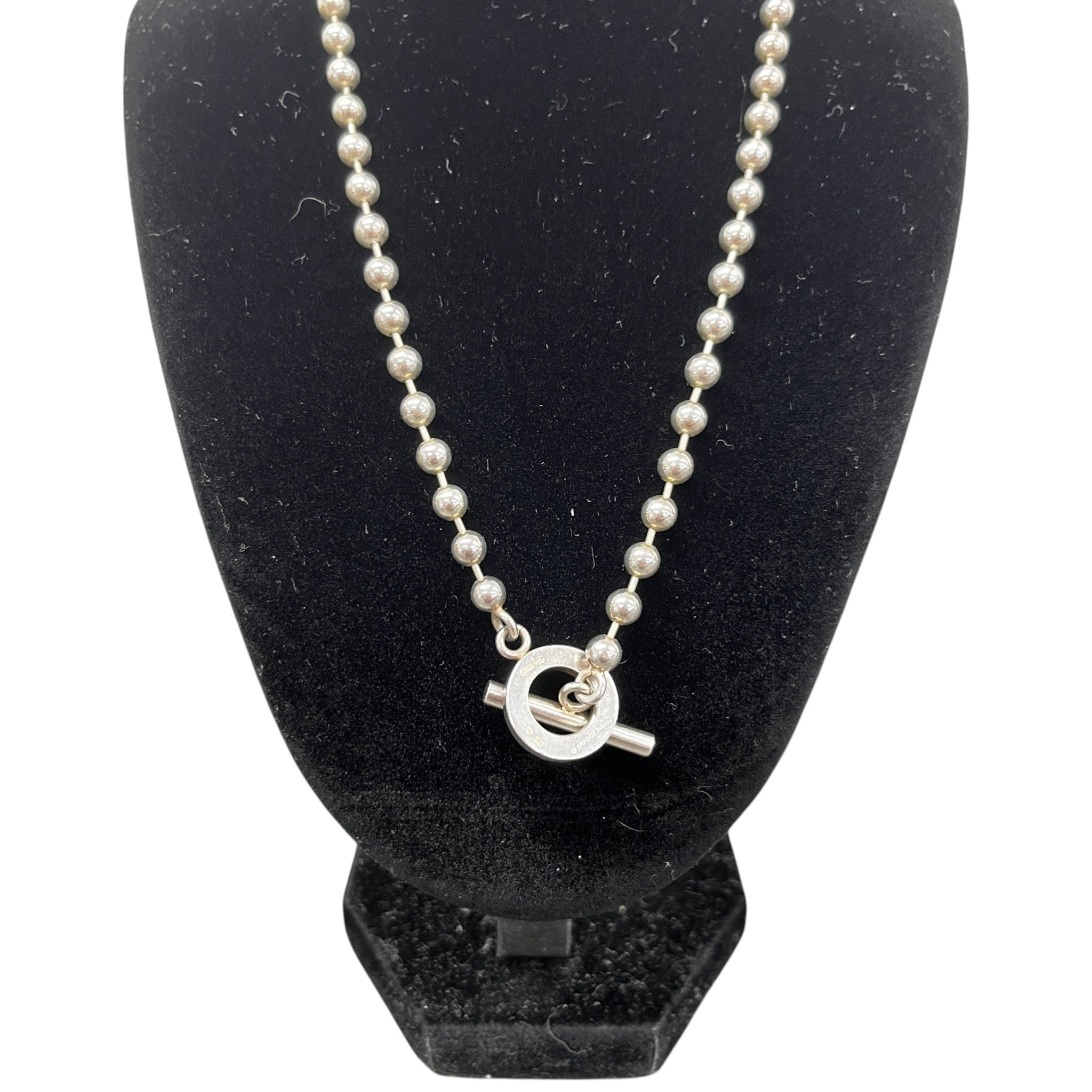 Women's Boule Toggle Necklace Silver