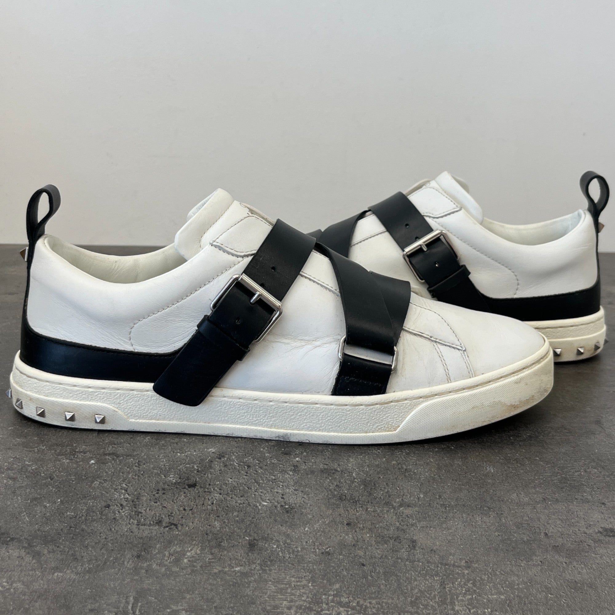 Men's Studded Strap Low Trainers White Size EU 43 / UK 9