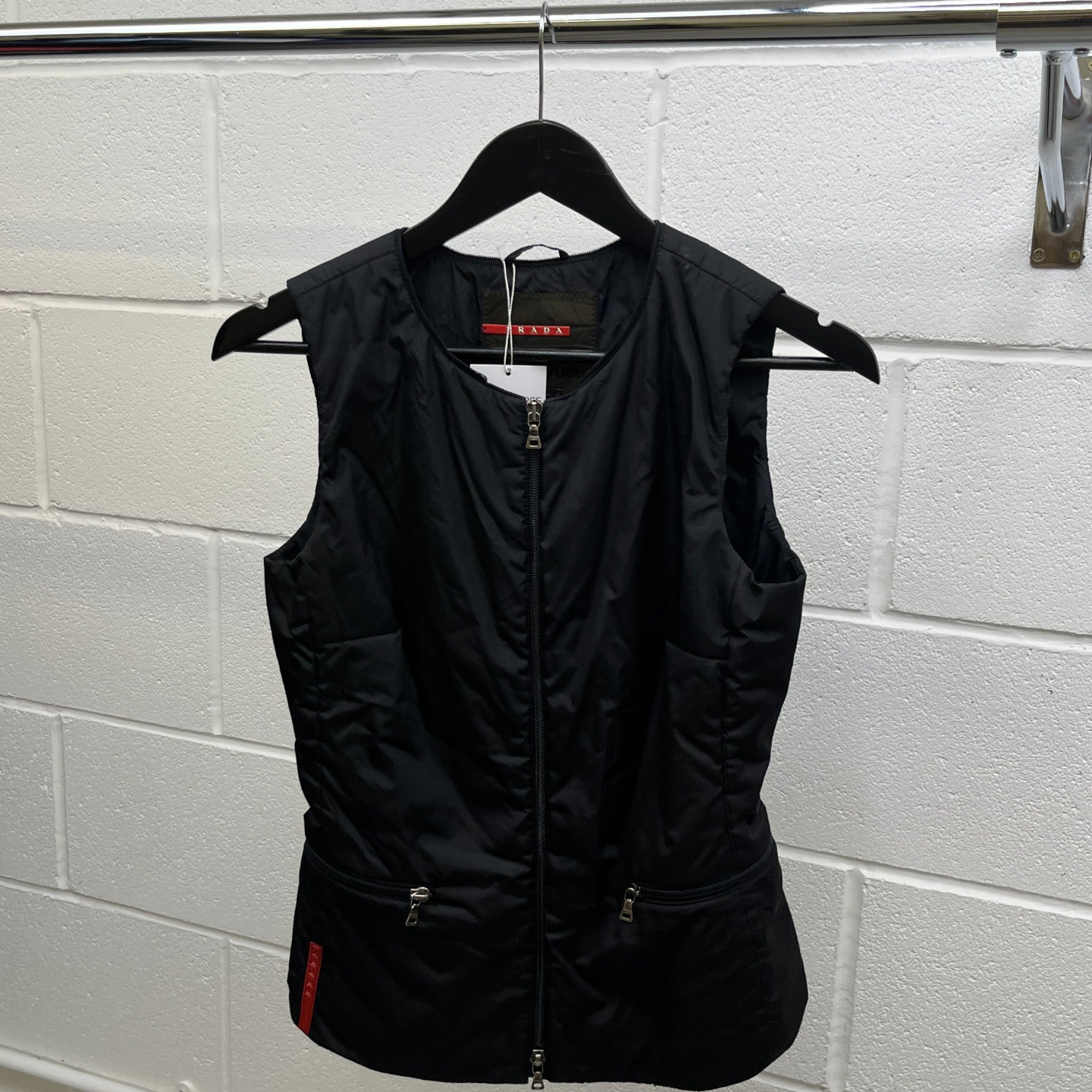 Women's Tab Logo Gilet Black Size S