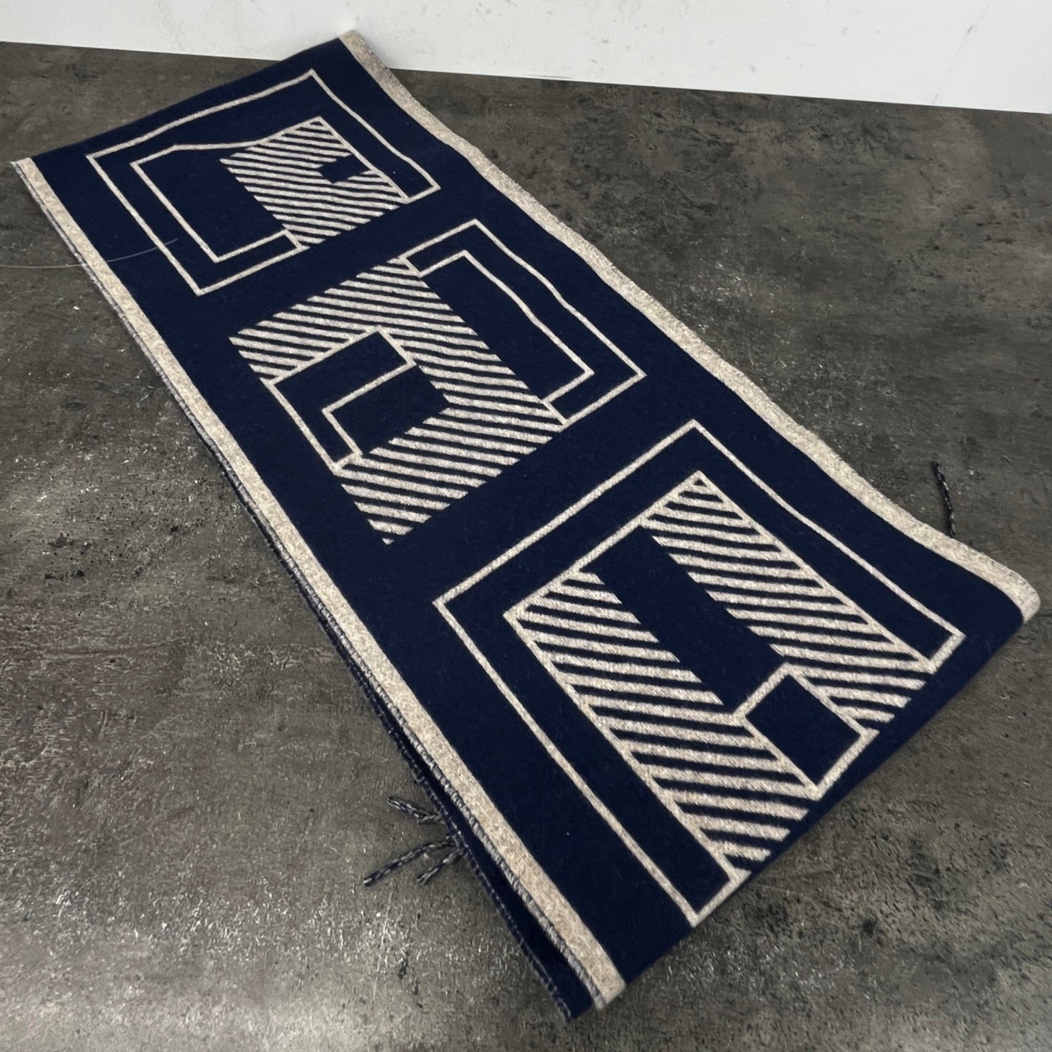 Men's Casaque Lettres Au Carre Scarf Blue