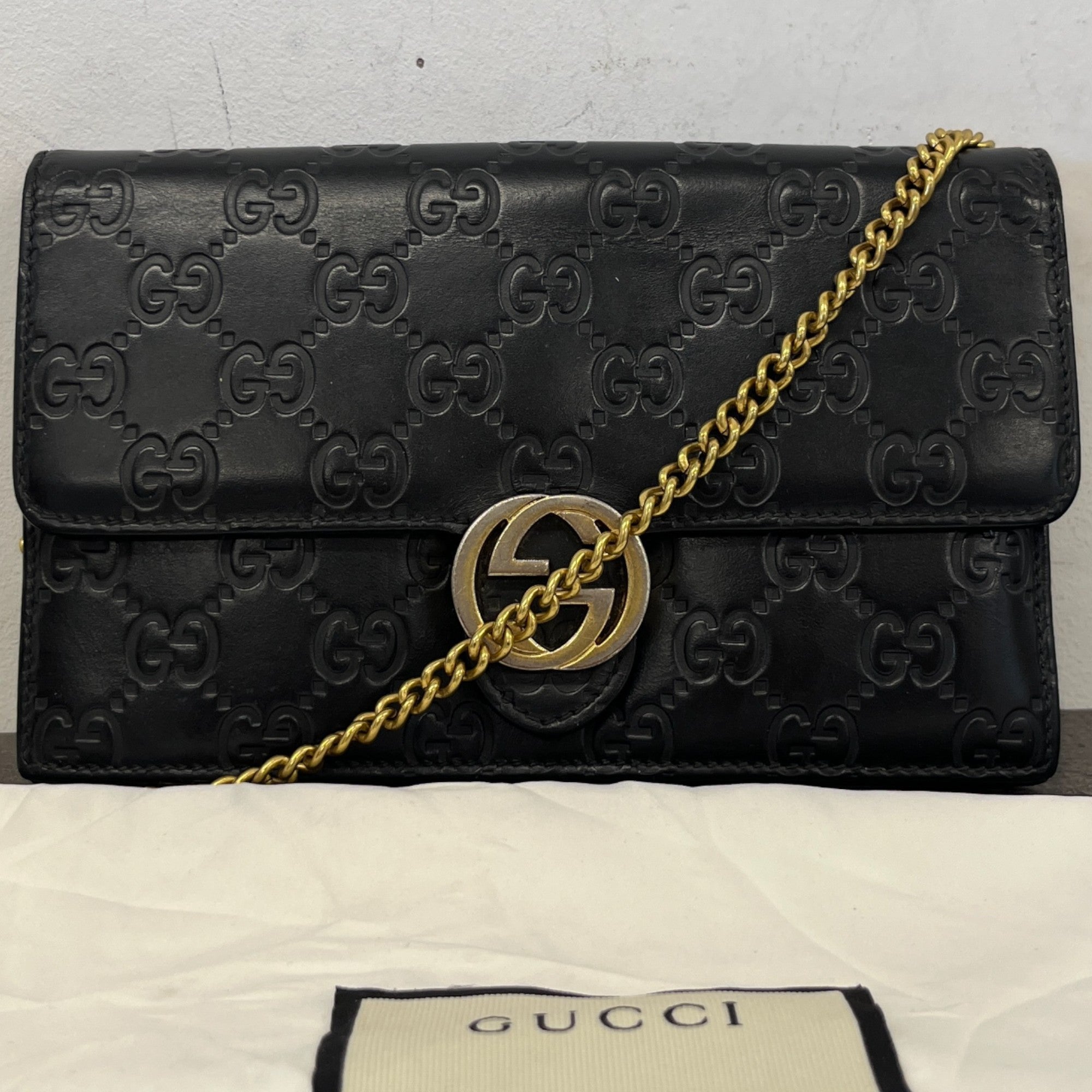 Women's Interlocking Gg Woc Embossed Handbag Black