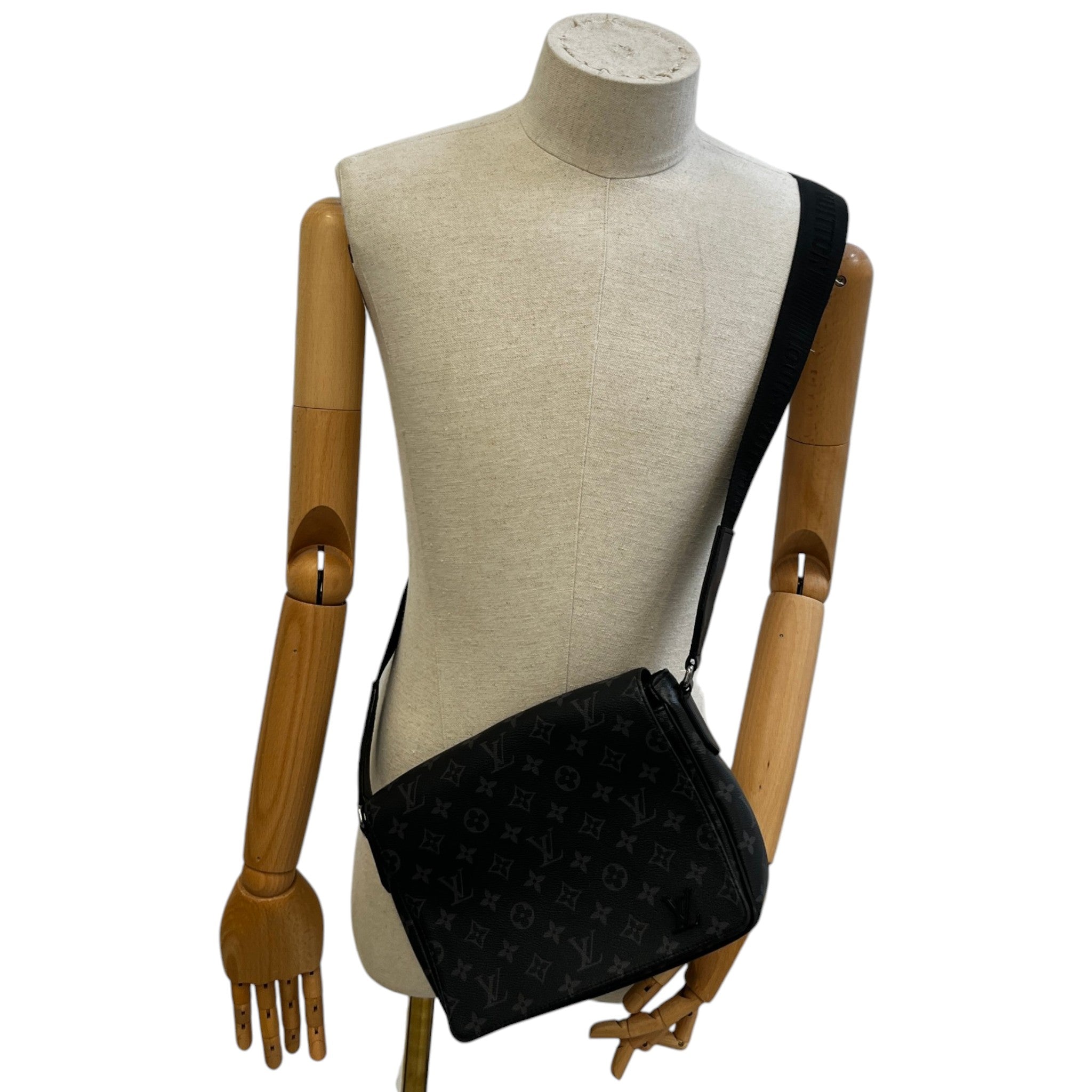Men's District Pm Monogram Eclipse Messenger Bag Black