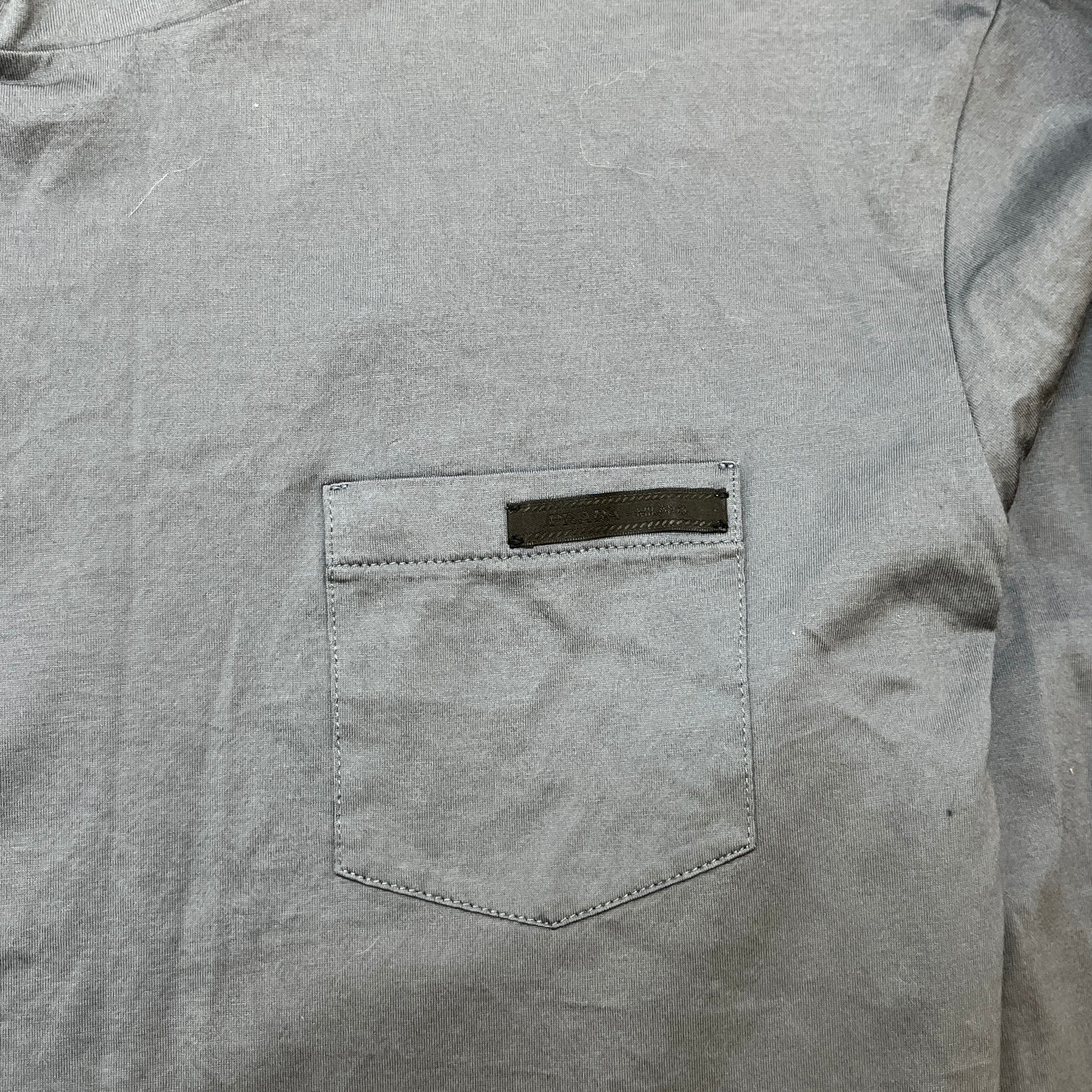 Men's Plaque Logo T-Shirt Grey Size M