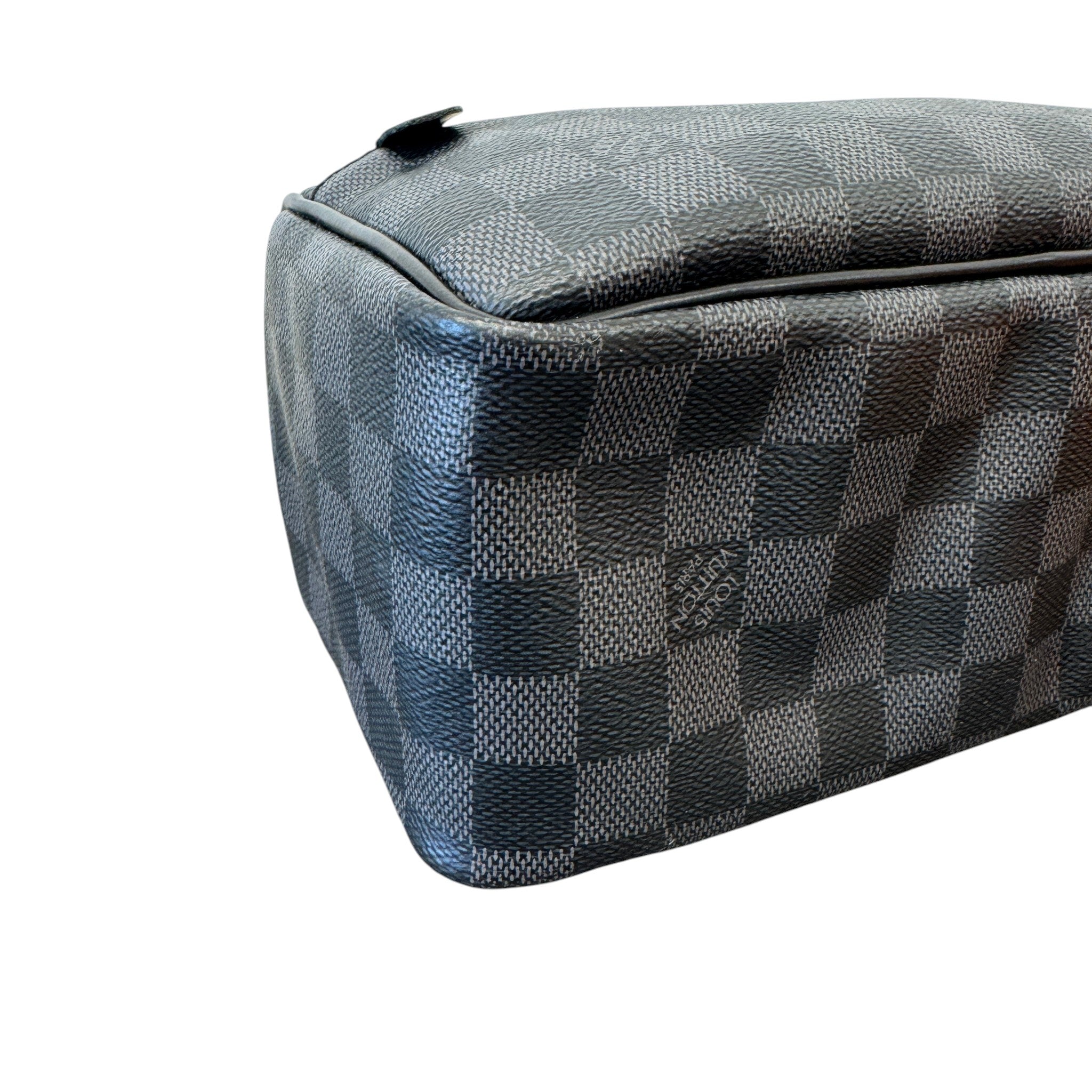 Men's Damier Graphite Toiletry Bag Black