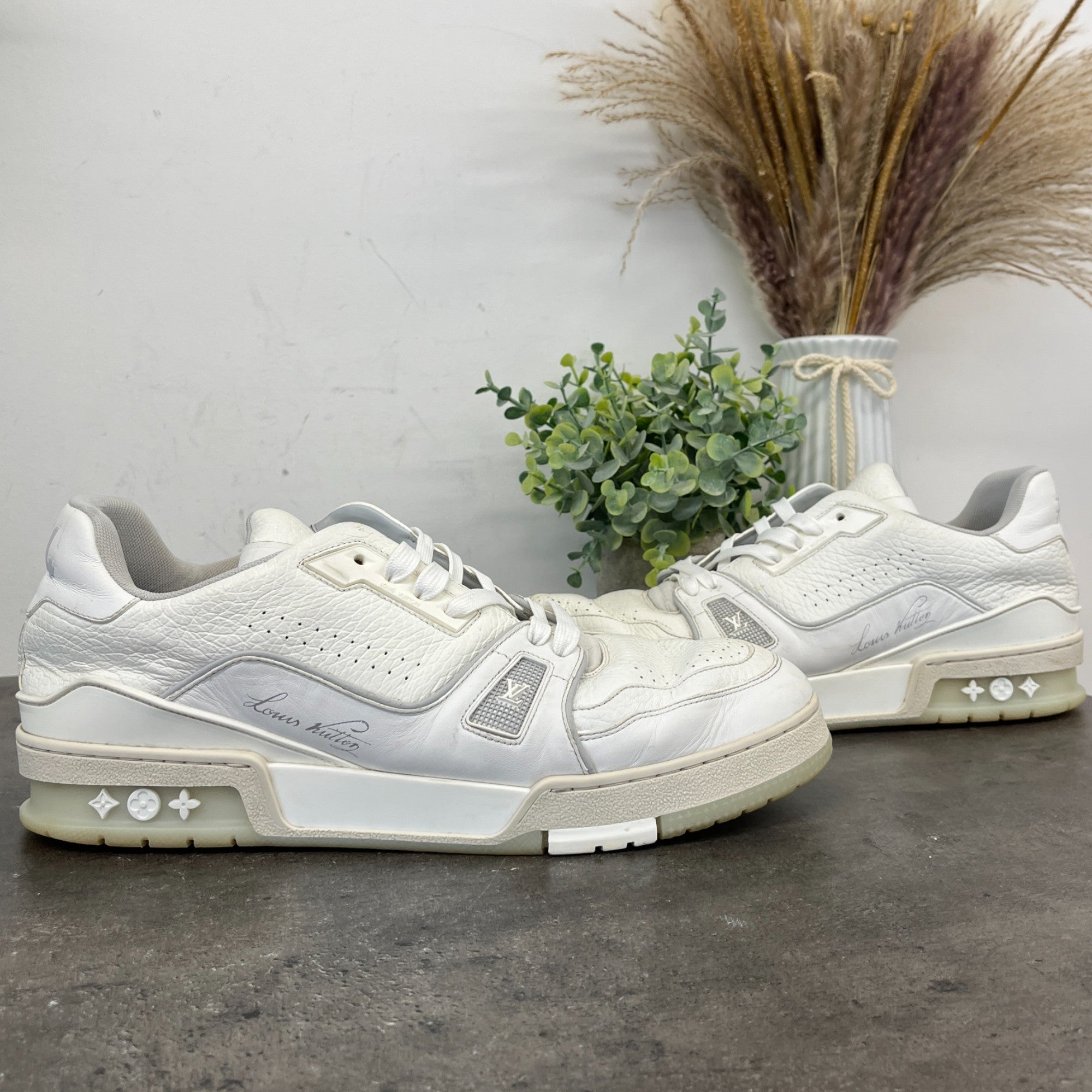 Men's Lv Low Trainers White Size EU 43 / UK 9