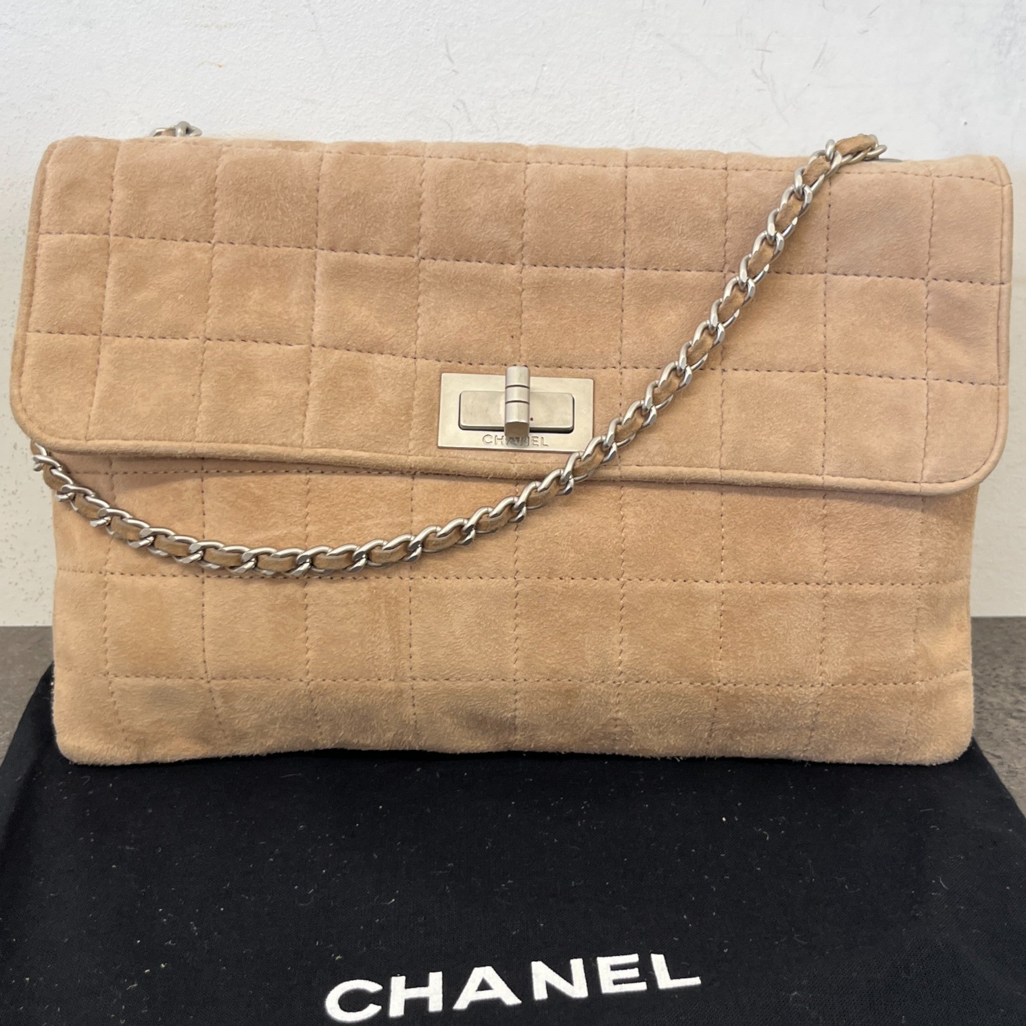 Women's Vintage Suede 2.55 Reissue Flap Handbag Beige