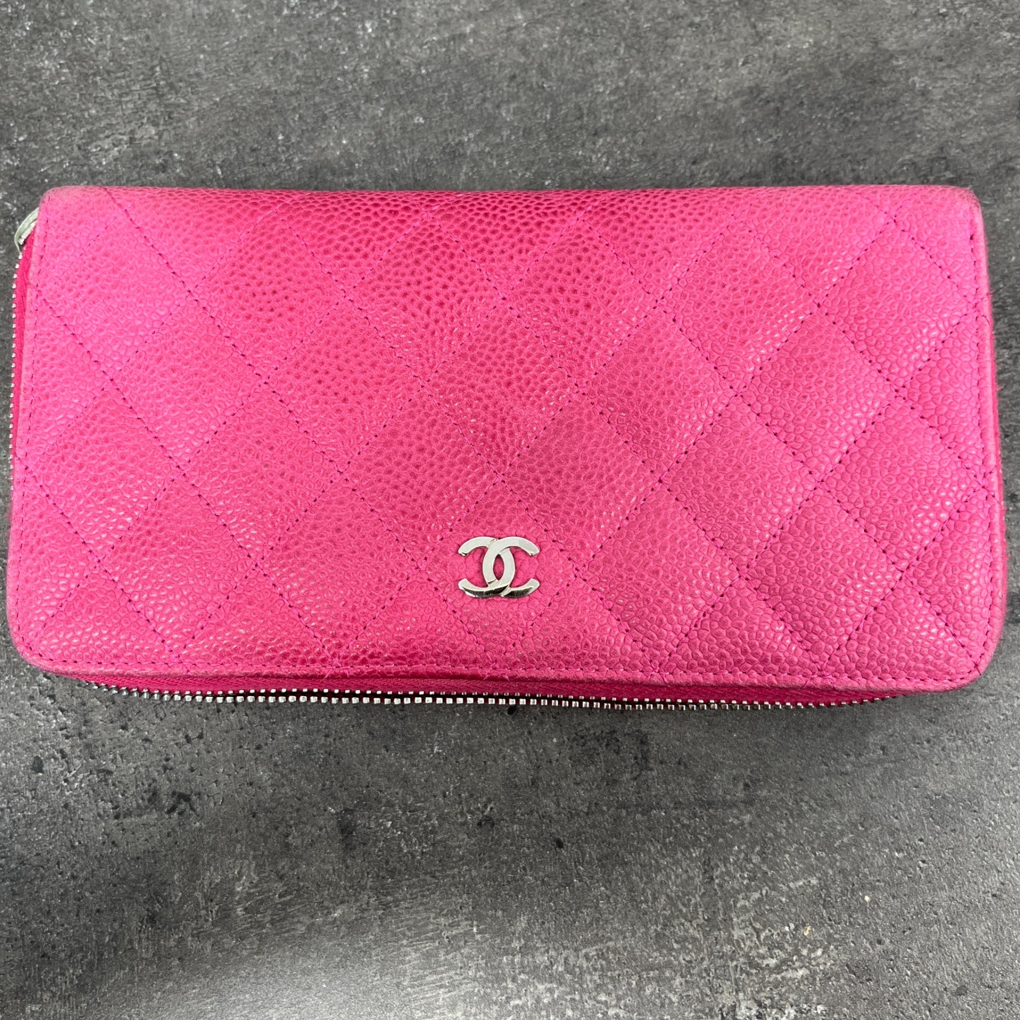 Women's Quilted Caviar Purse Pink