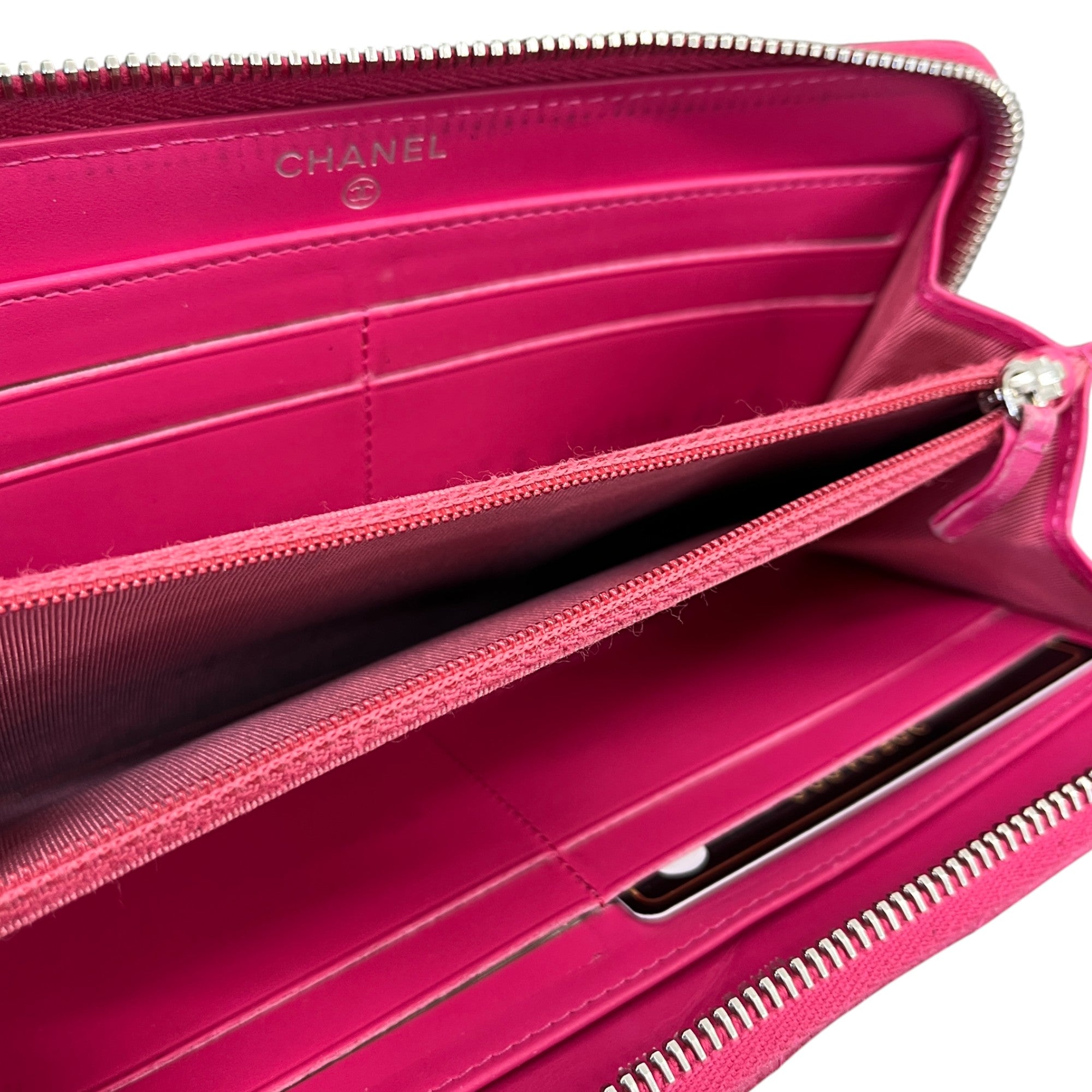 Women's Quilted Caviar Purse Pink