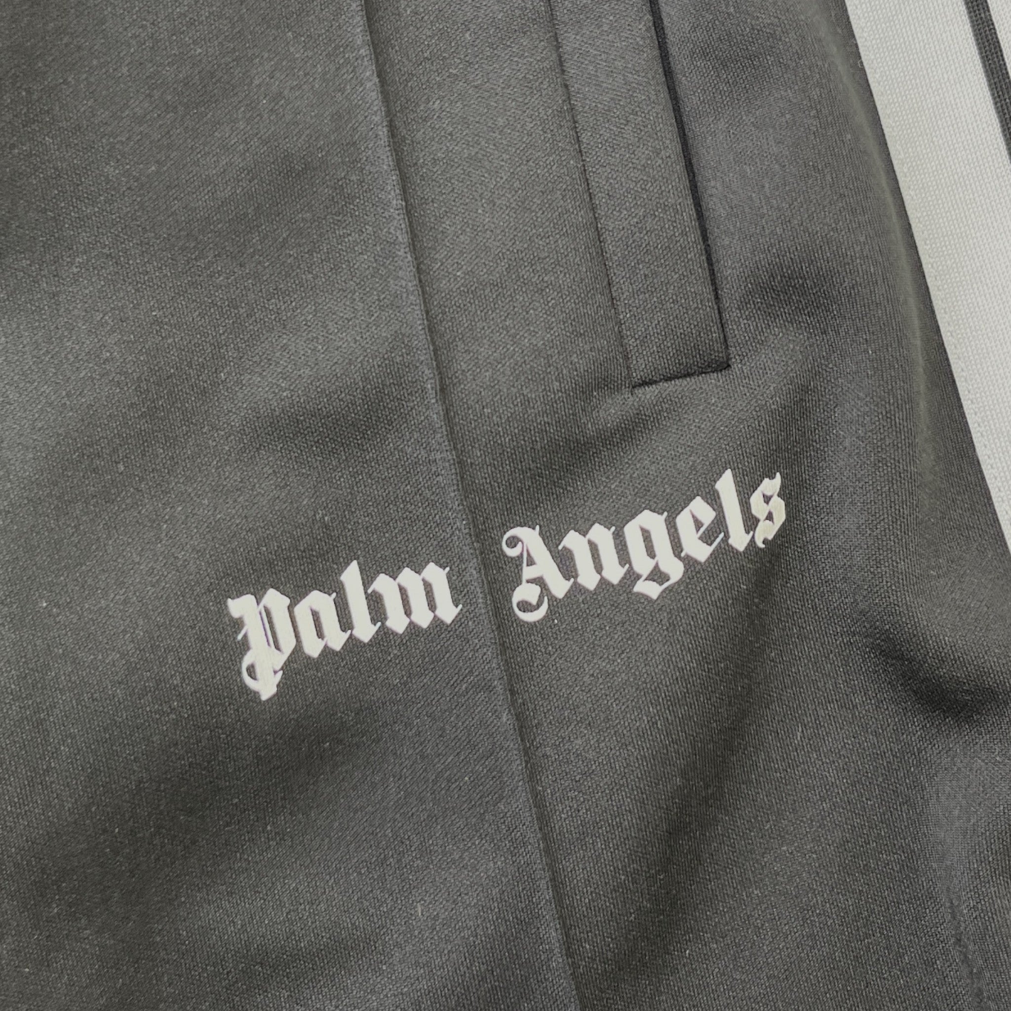 Men's Logo Print Shorts Black Size S