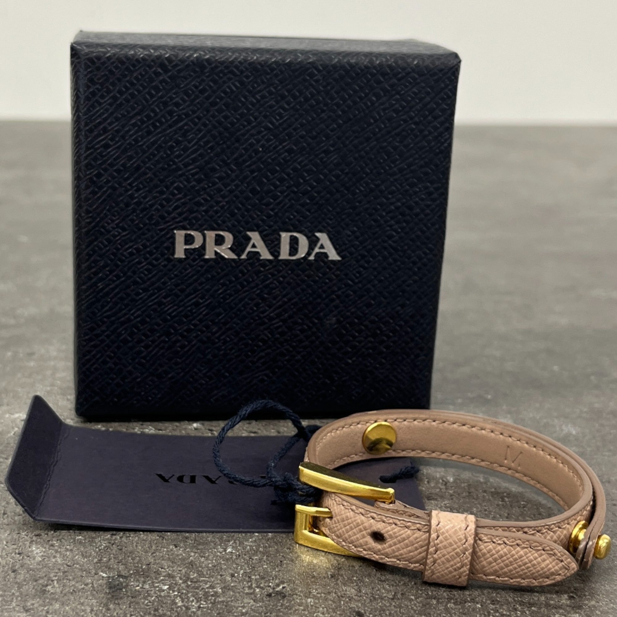 Women's Logo Buckle Bracelet Mauve Size M