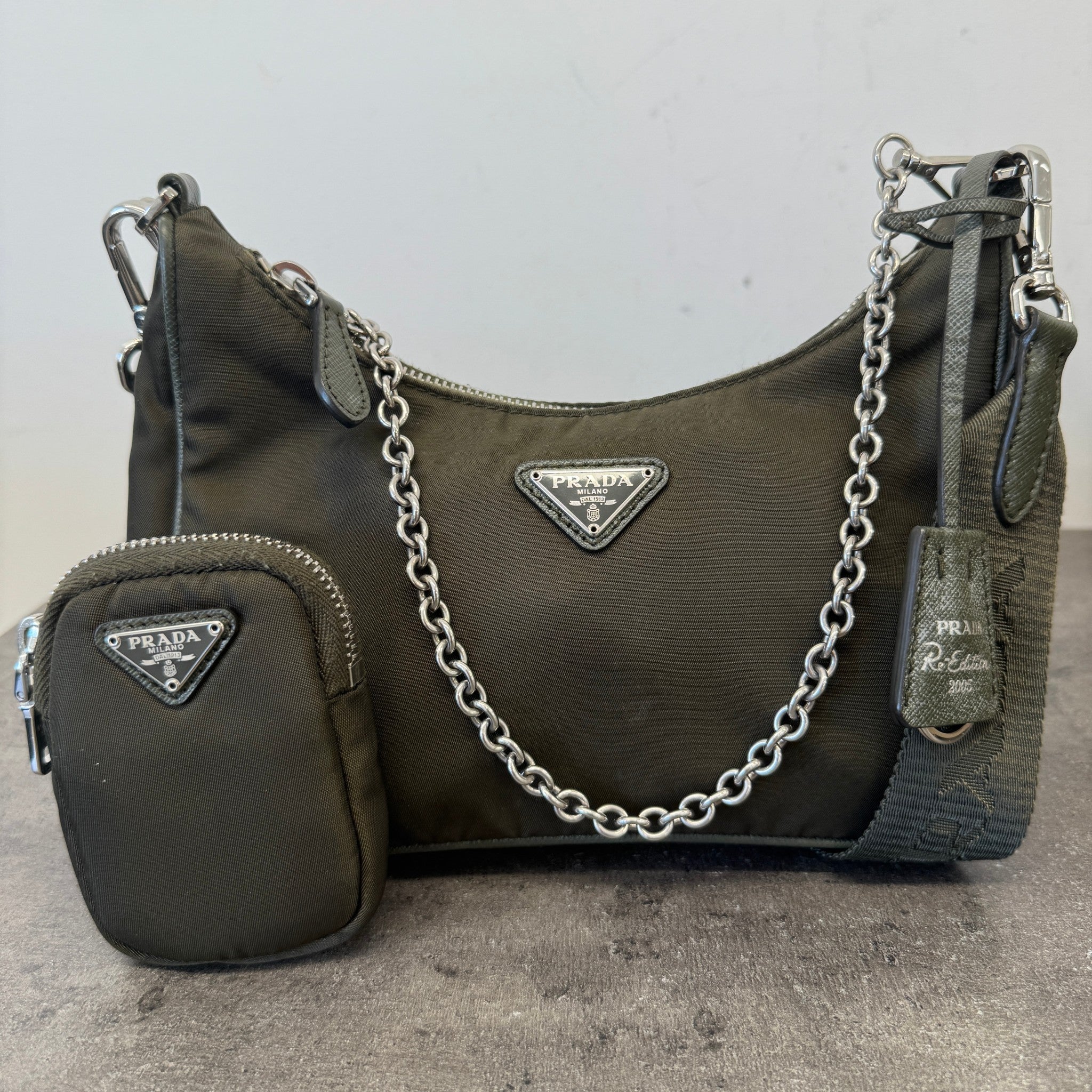 Women's Re-Edition 2005 Re-Nylon Bag Khaki