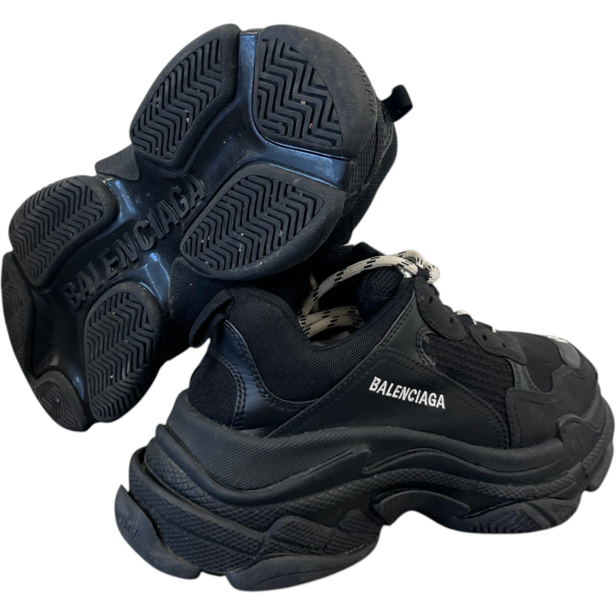 Men's Triple S Low Trainers Black Size EU 40 / UK 6