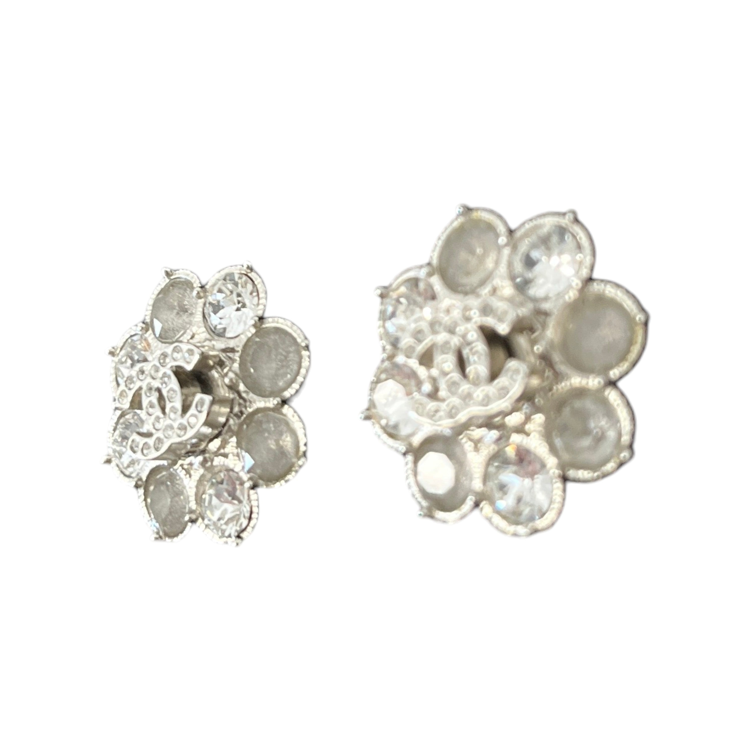 Women's Flower Cc Logo Earrings Silver
