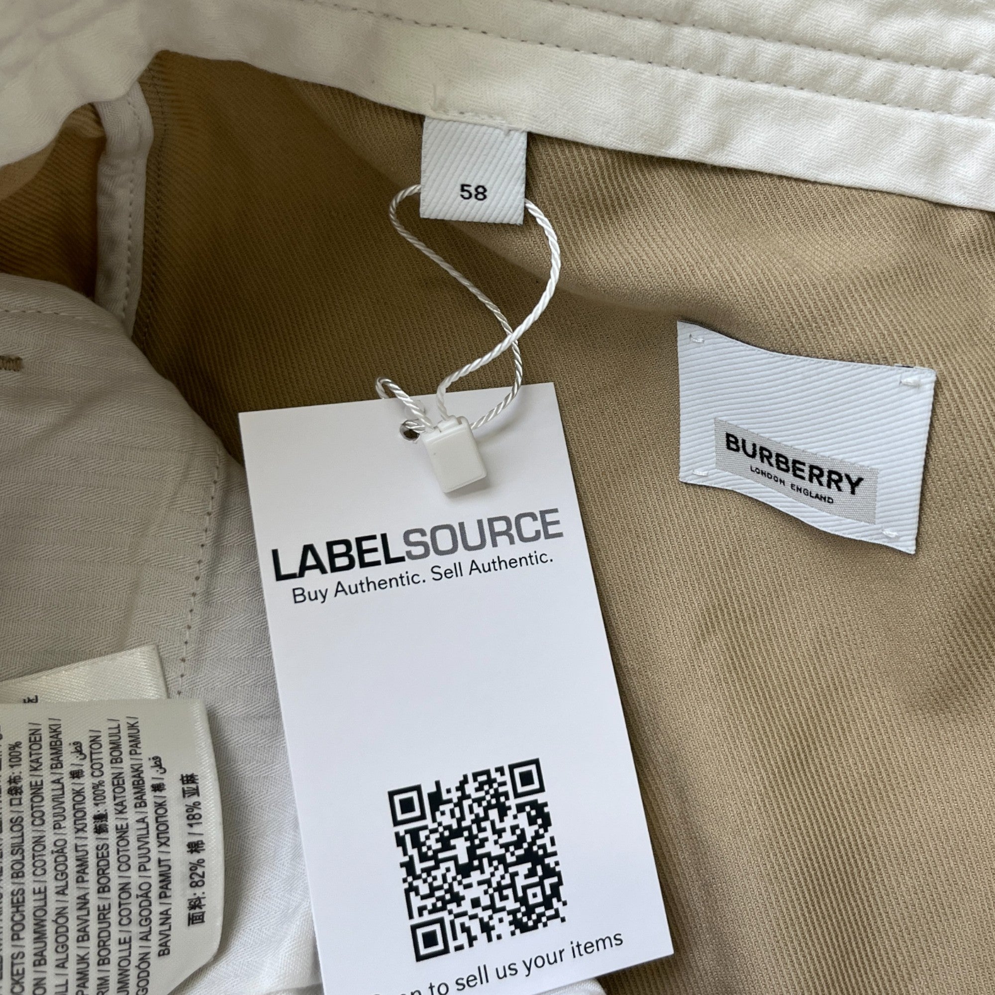 Men's Embroidered Logo Cargo Shorts Beige Size IT 58 / UK 42