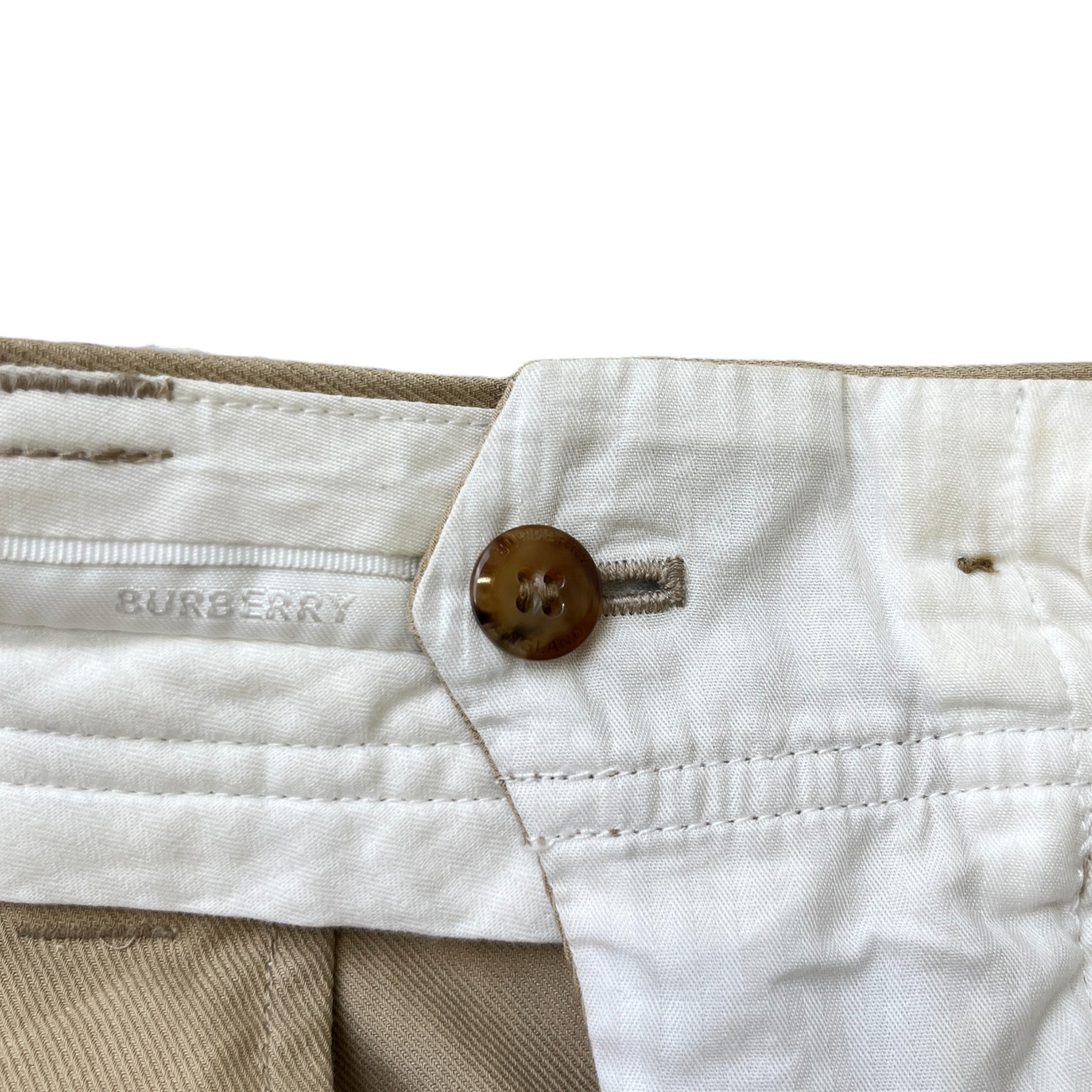 Men's Embroidered Logo Cargo Shorts Beige Size IT 58 / UK 42