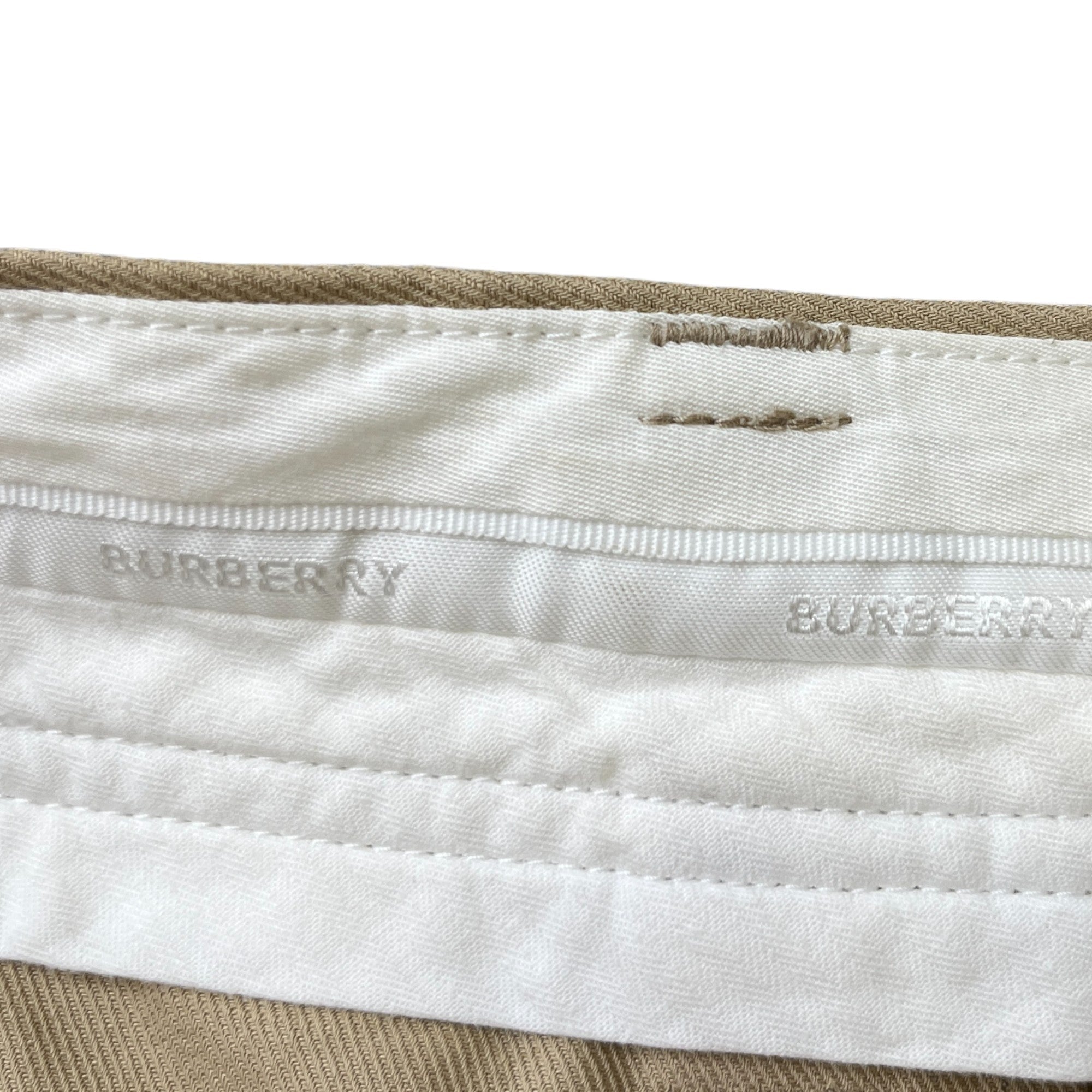 Men's Embroidered Logo Cargo Shorts Beige Size IT 58 / UK 42