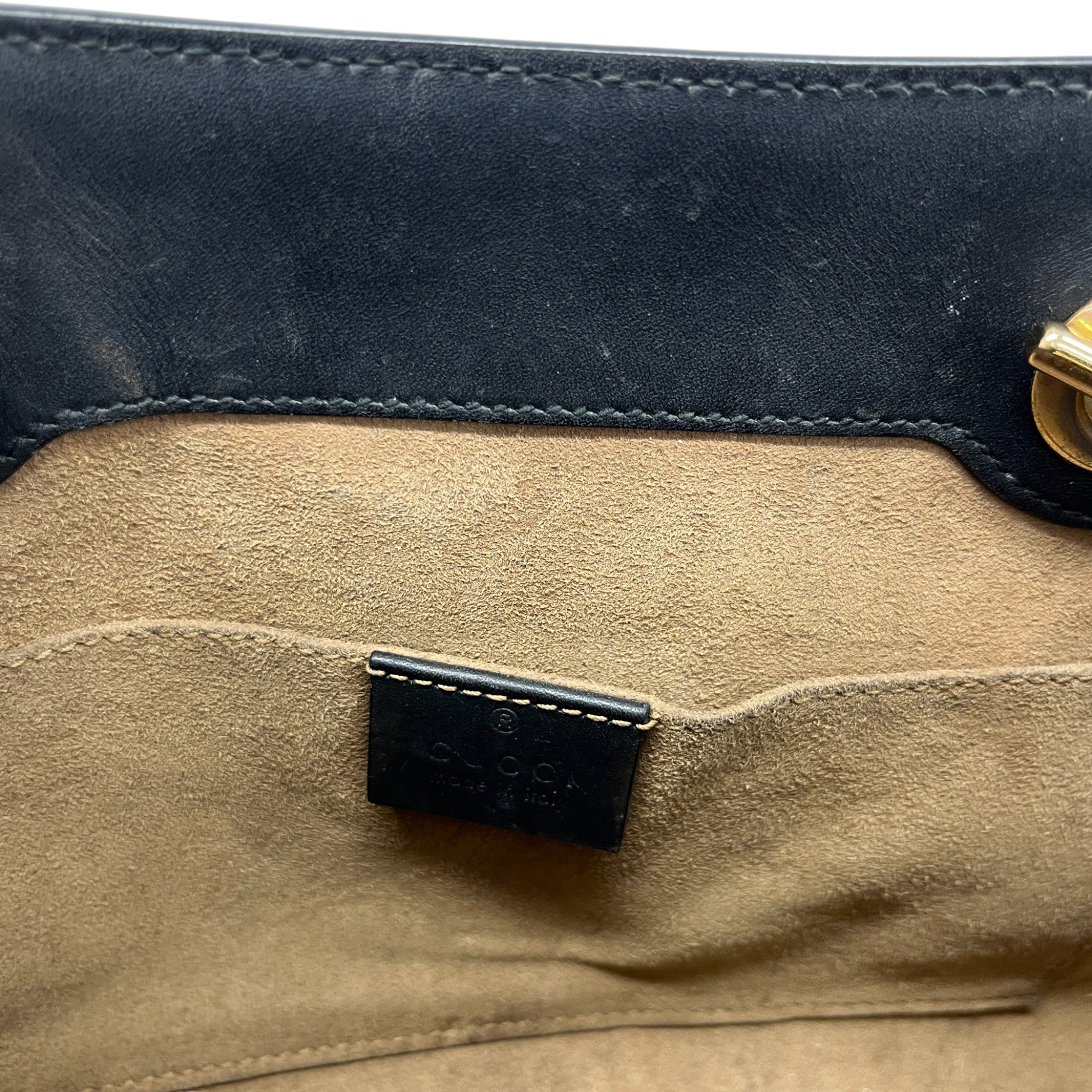 Women's Gg Supreme Padlock Shoulder Bag Black