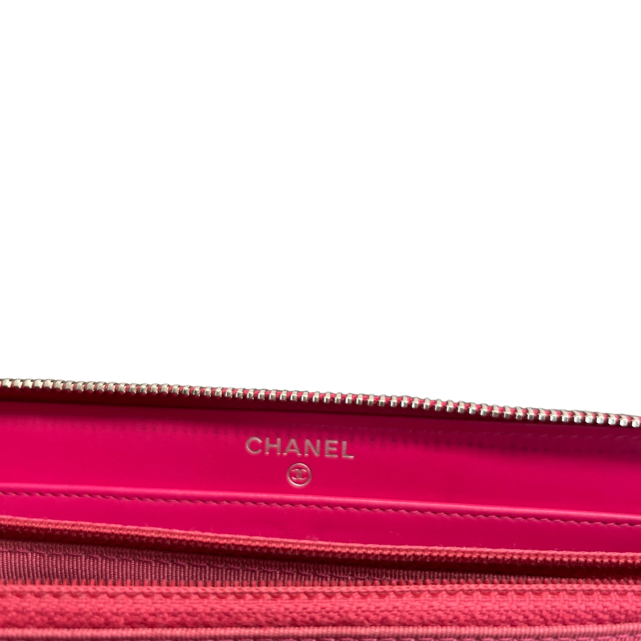 Women's Quilted Caviar Purse Pink