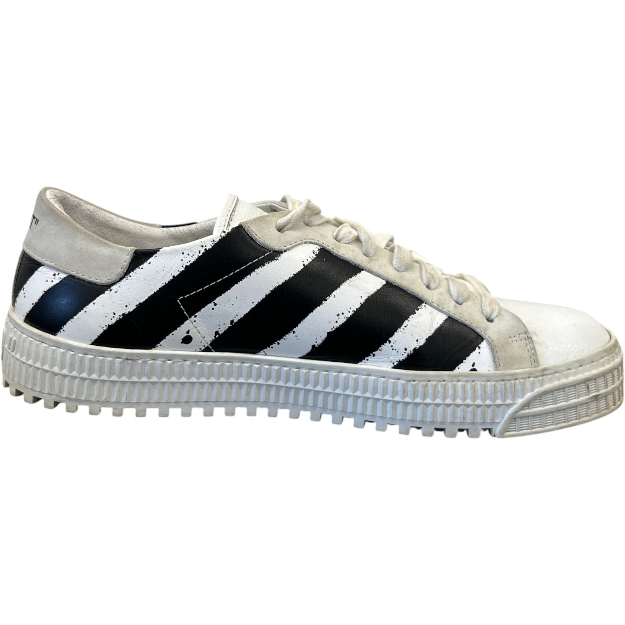 Men's Spray Diagonal Low Trainers White Size EU 41 / UK 7