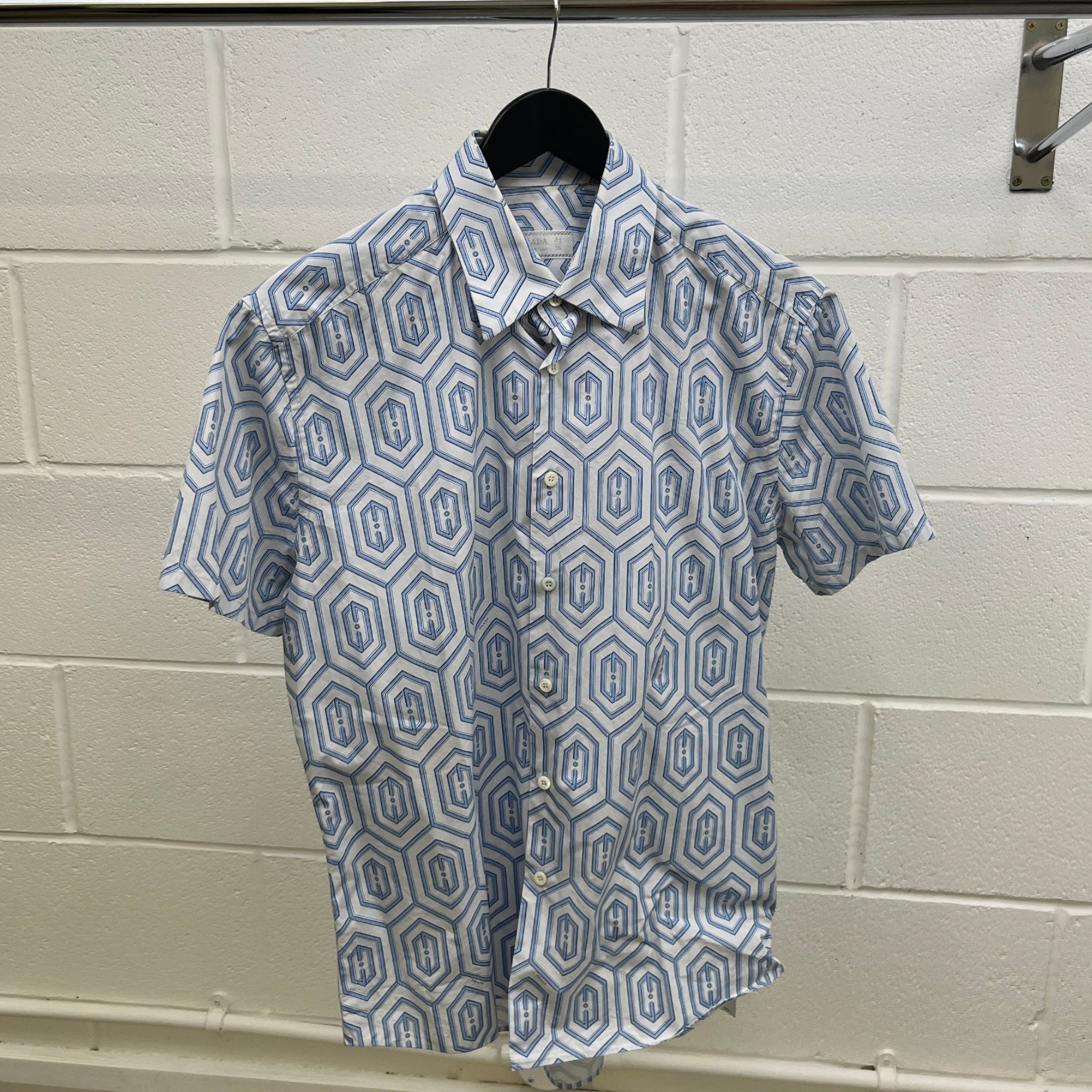 Men's Geometric Logo Short Sleeve Shirt Blue Size L