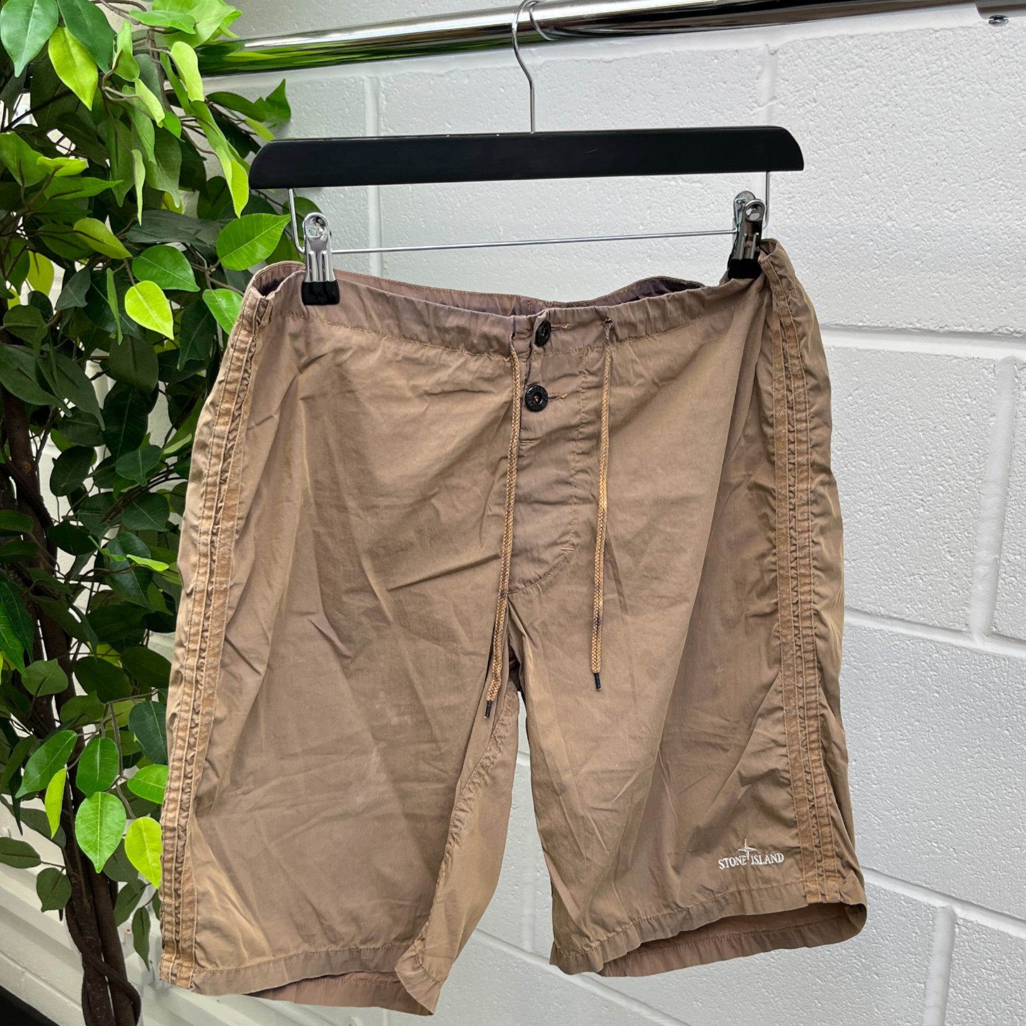 Men's Embroidered Logo Swim Shorts Brown Size W32 / IT 48