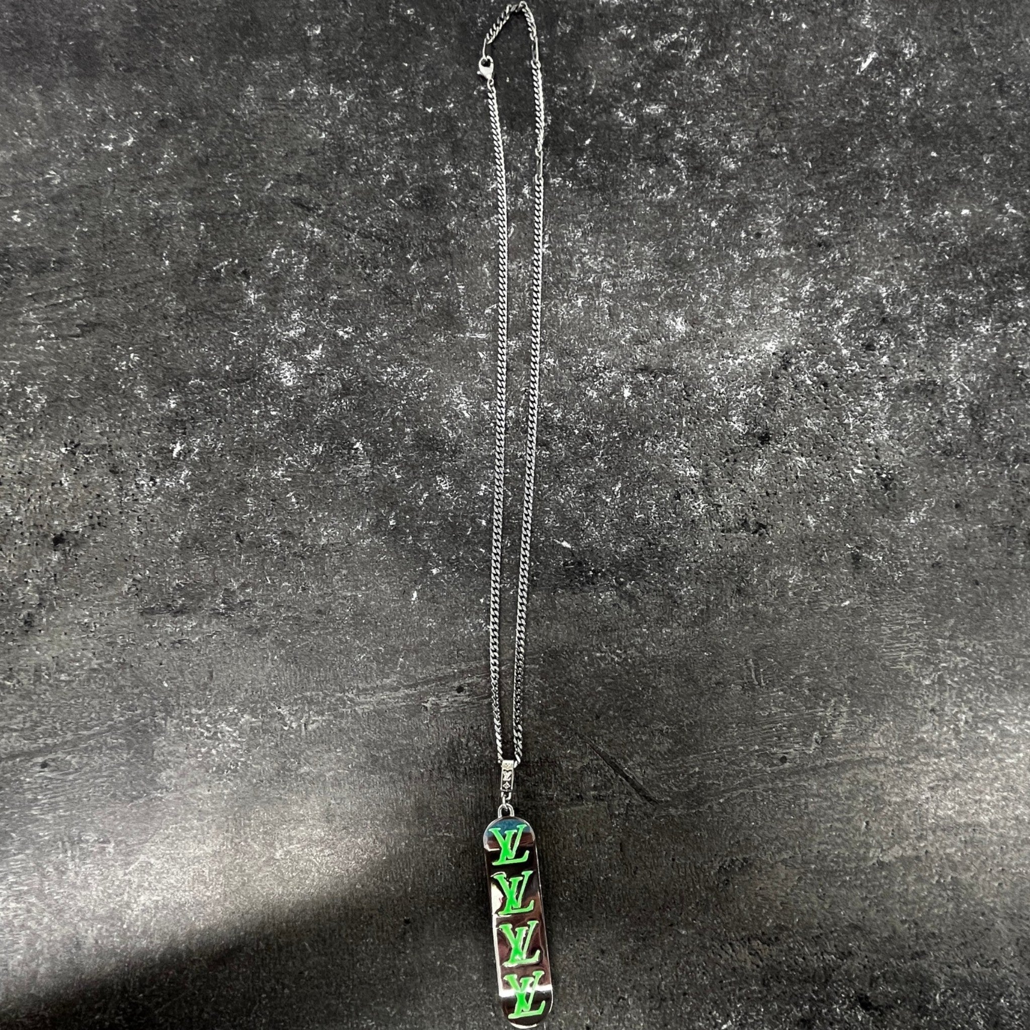 Men's Skateboard Necklace Silver