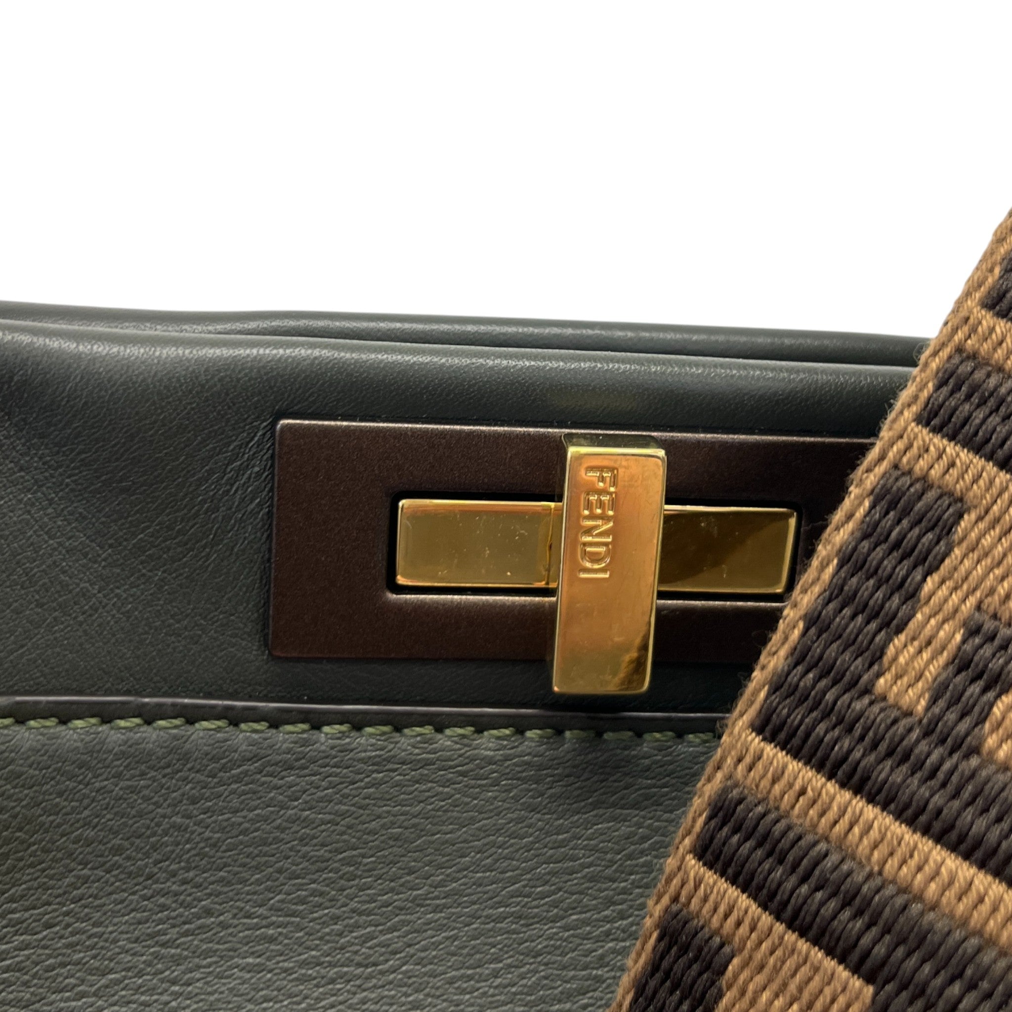 Women's Peekaboo Iseeu Medium Bag Khaki