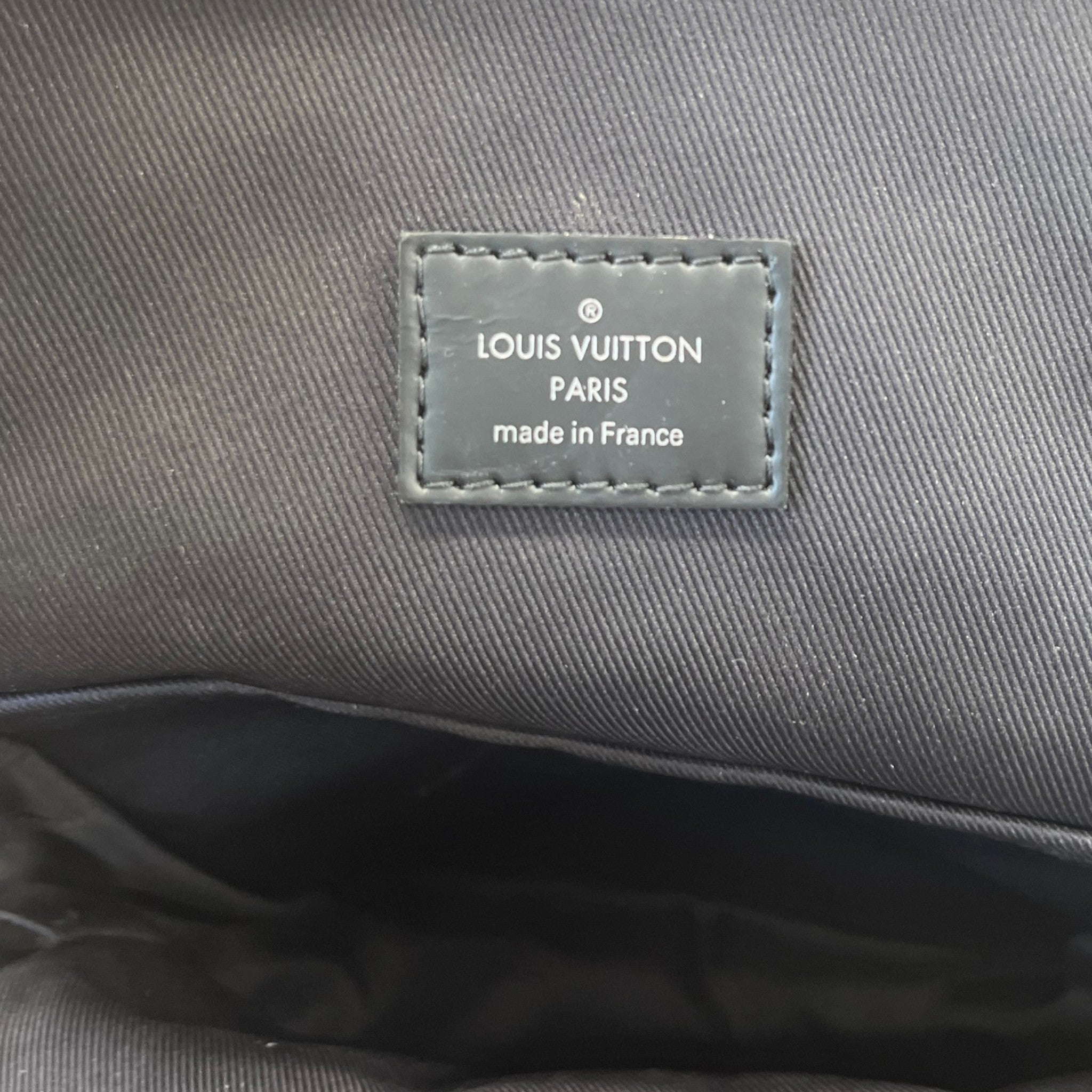 Men's Damier Graphite Avenue Slingbag Bag Black