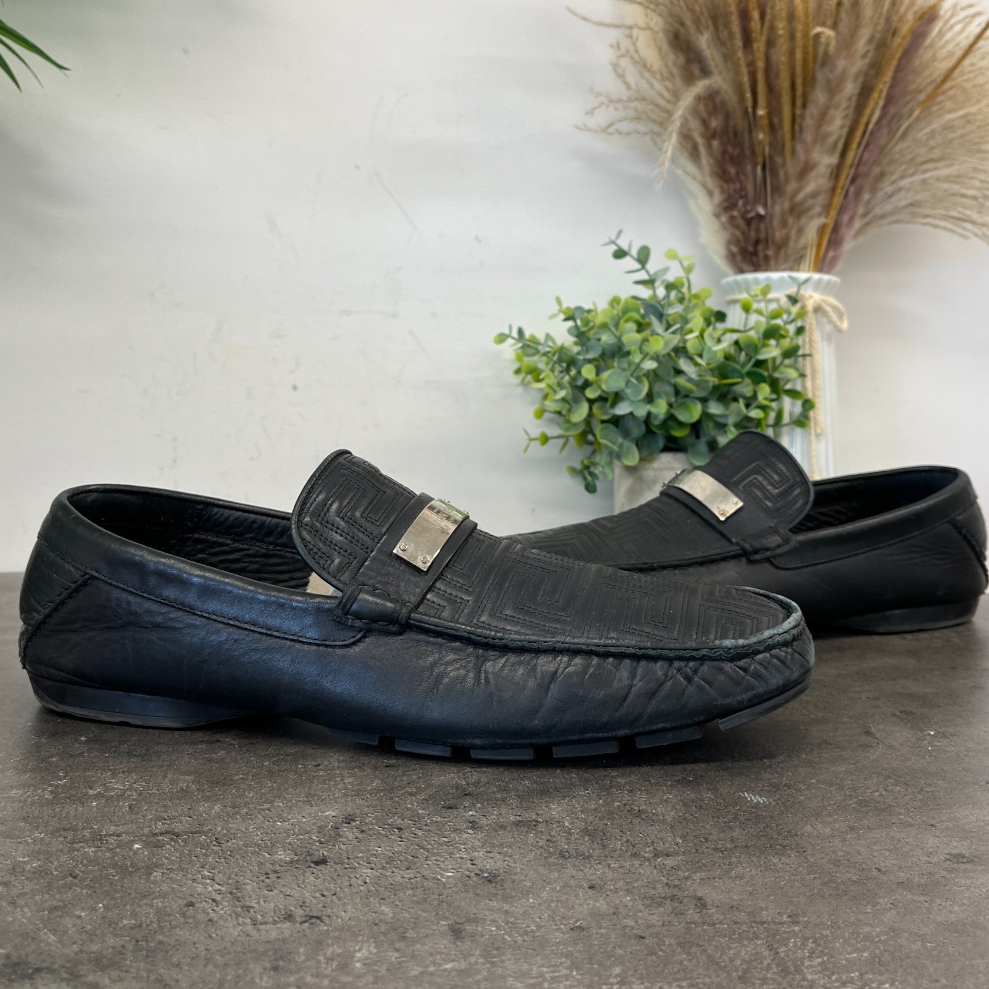 Men's Plaque Logo Loafers Black Size EU 45 / UK 11