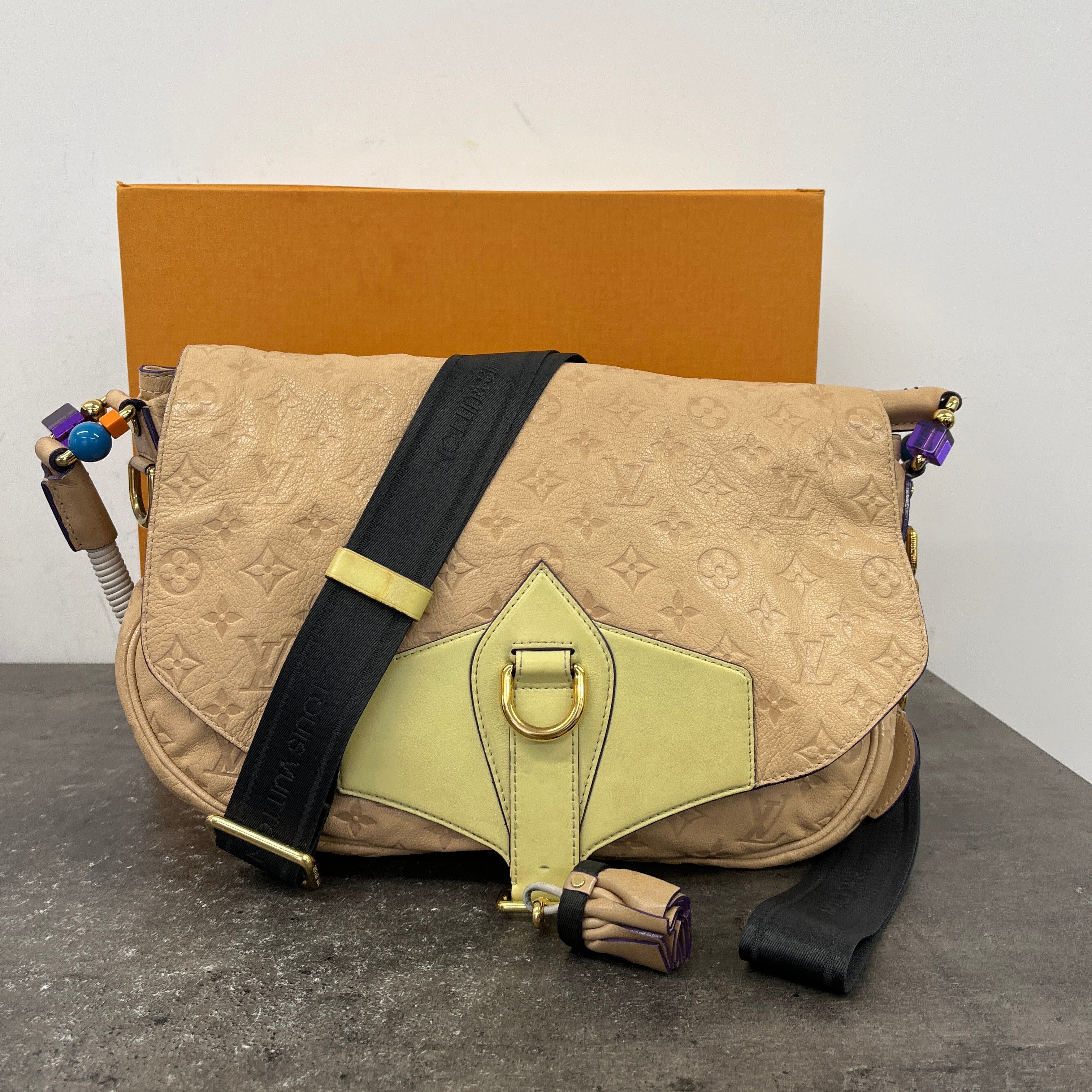 Women's Monogram Underground Messenger Bag Nude