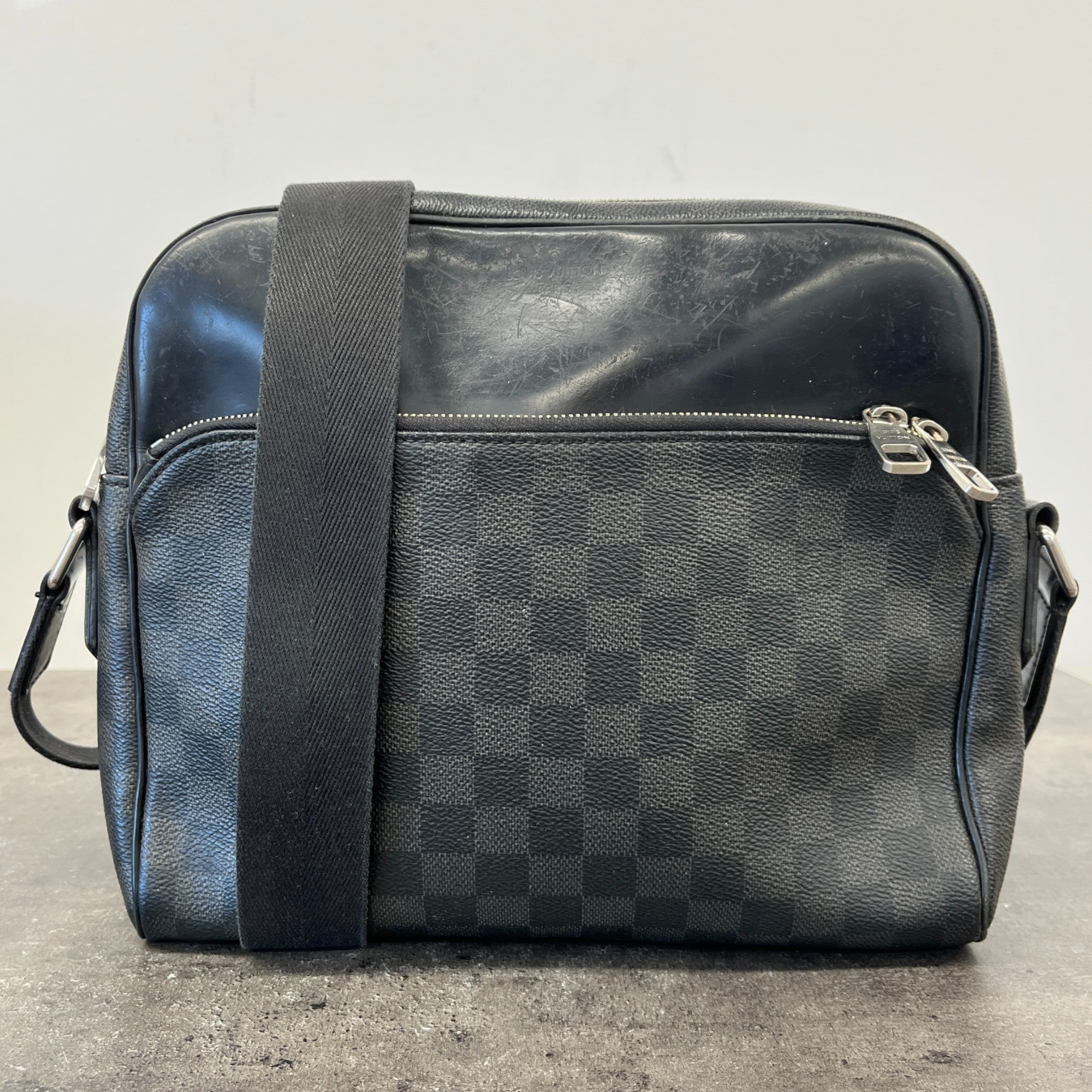 Men's Damier Graphite Dayton Messenger Bag Grey