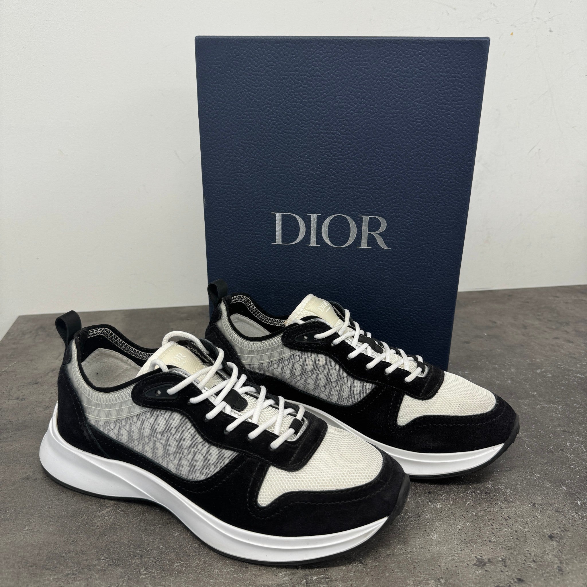 Men's B25 Low Trainers Black Size EU 43.5 / UK 9.5