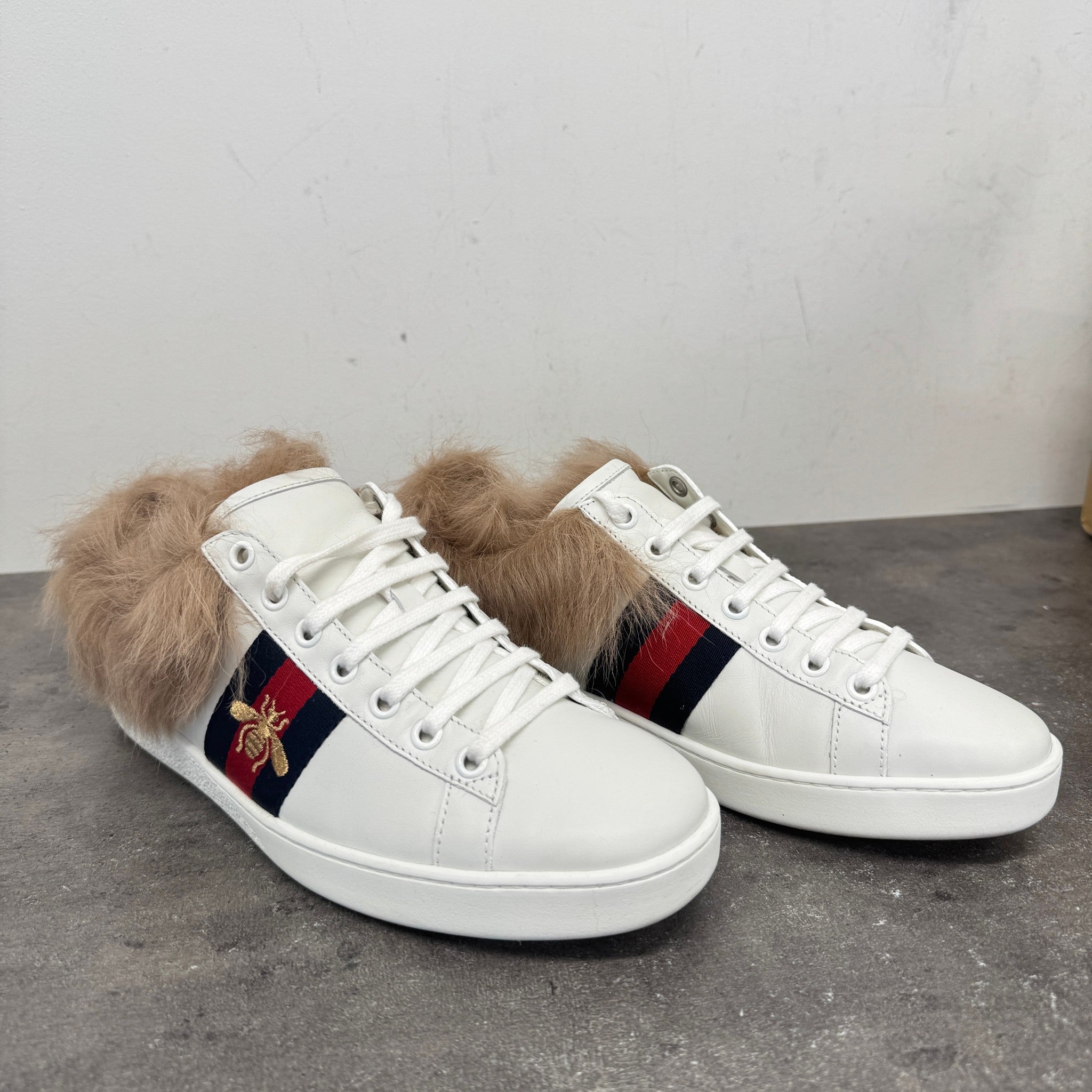 Women's Ace Fur Low Trainers White Size EU 37 / UK 4