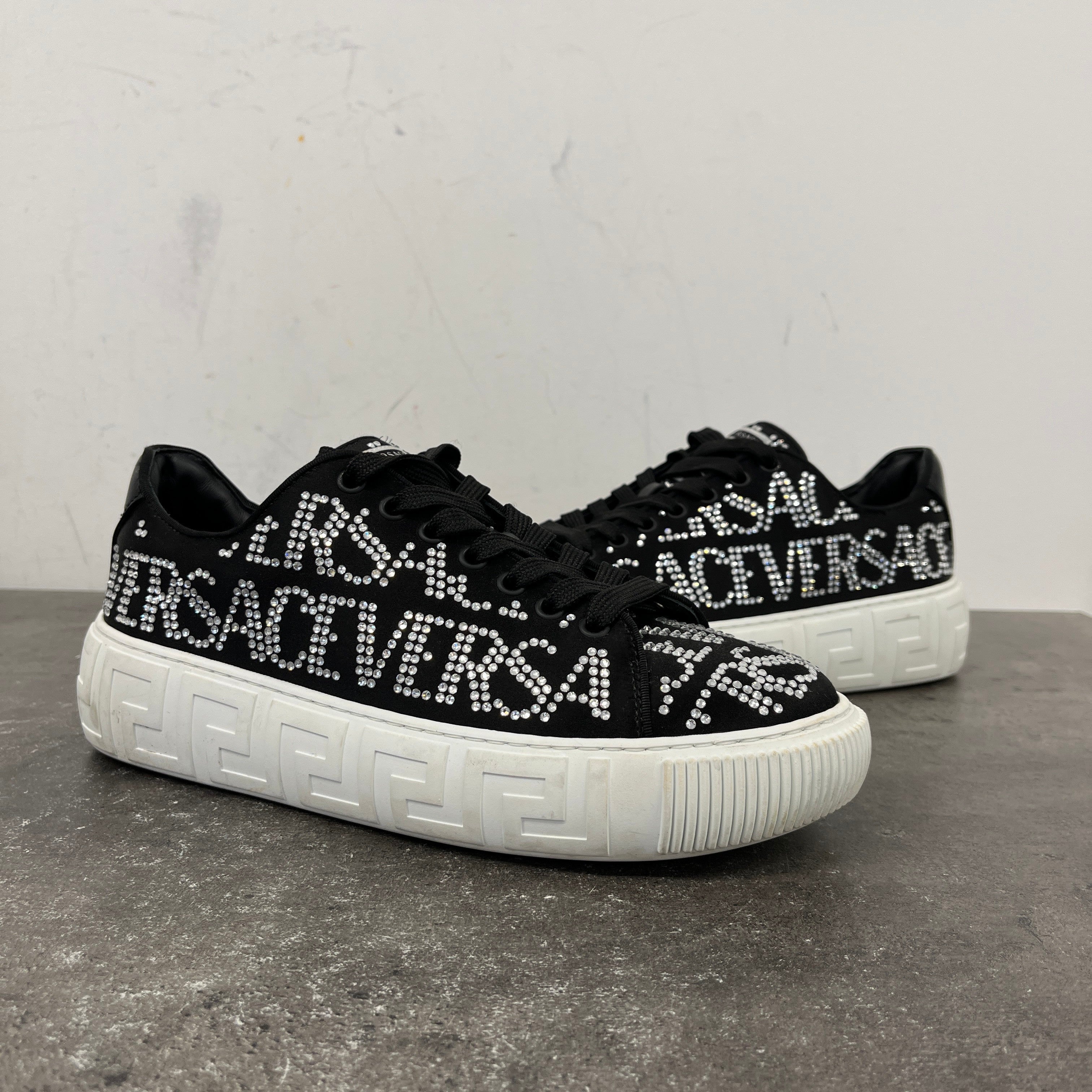 Women's Crystal Logo Low Trainers Black Size EU 39 / UK 6
