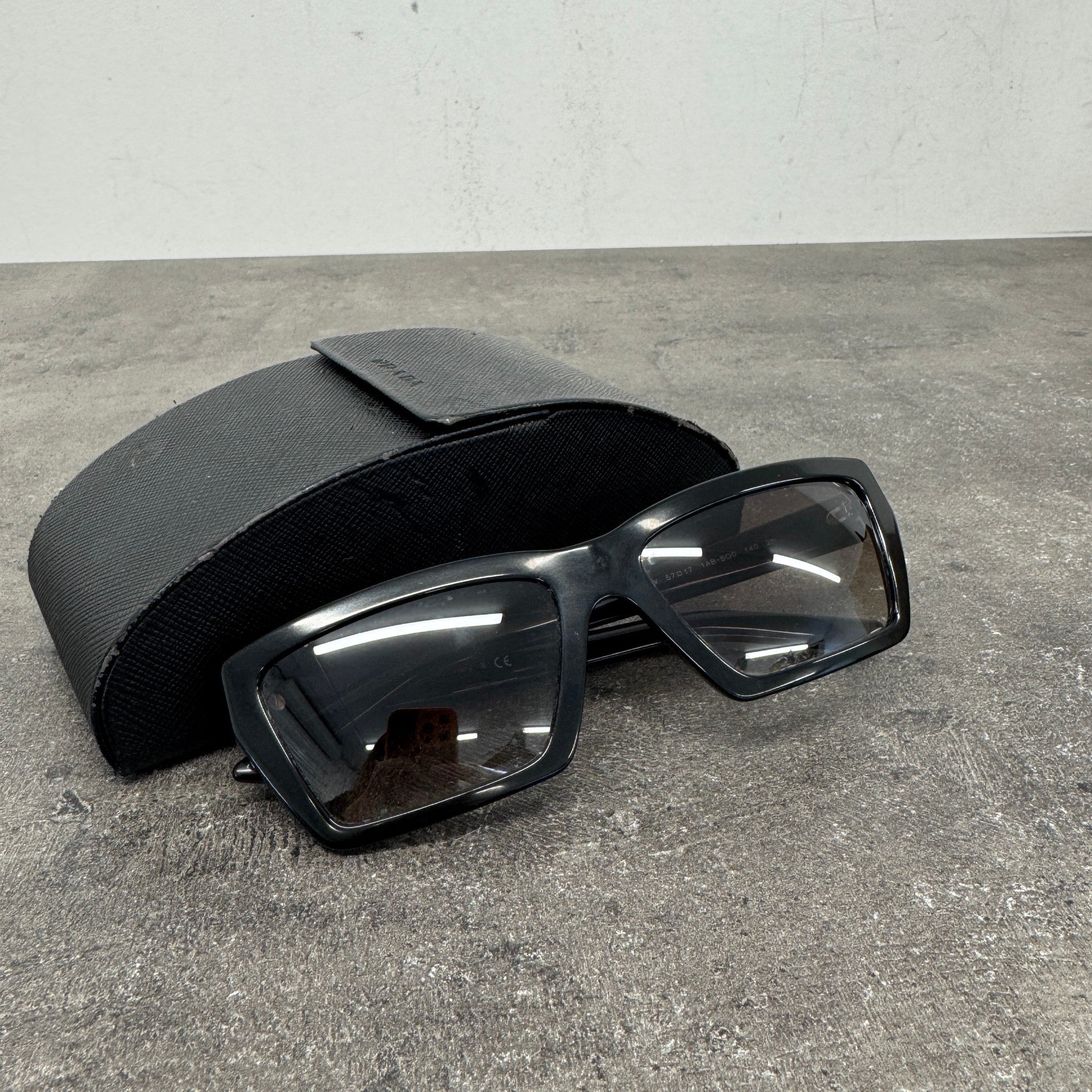 Women's Spr 04V Sunglasses Black