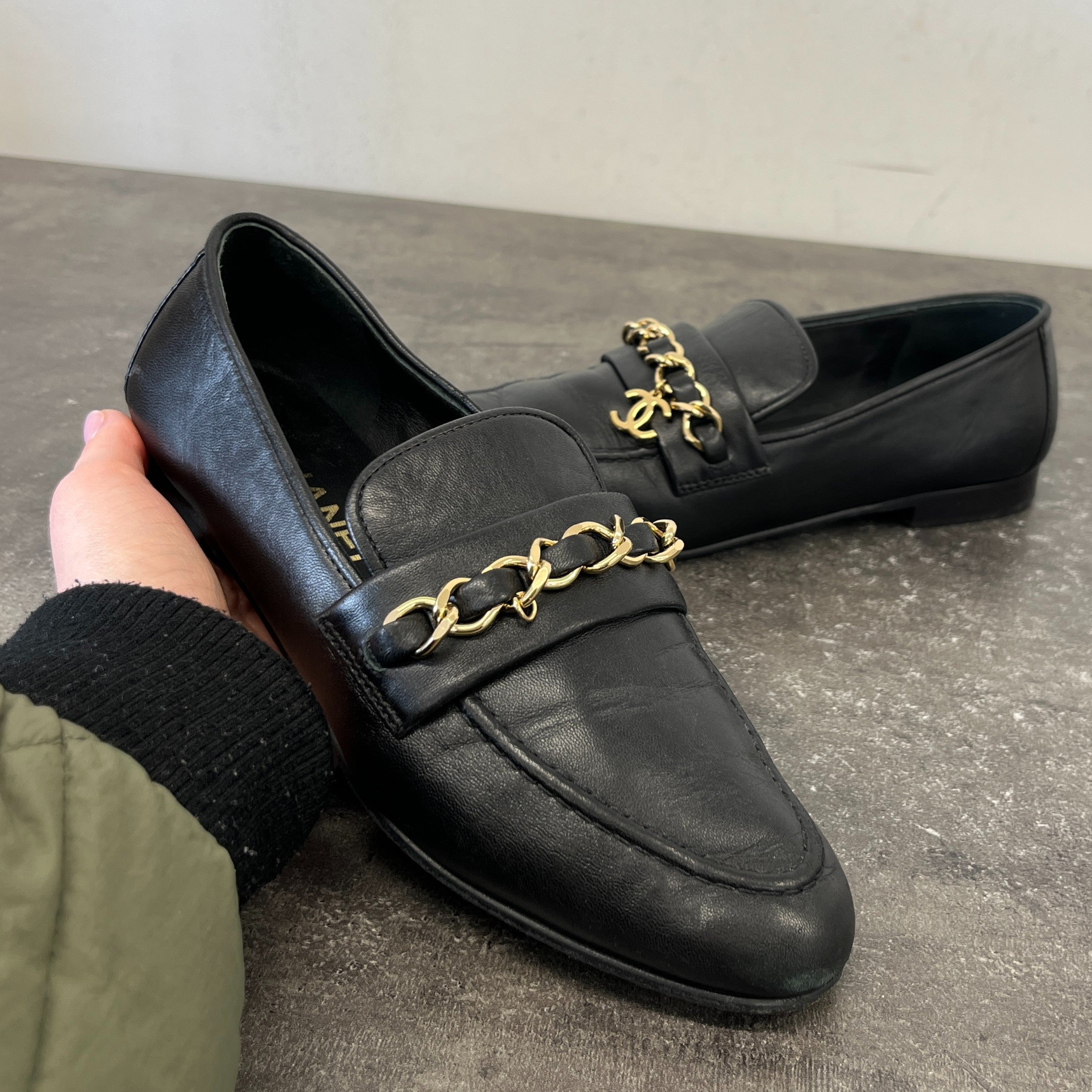 Women's Chain Cc Logo Charm Loafers Black Size EU 36.5 / UK 3.5