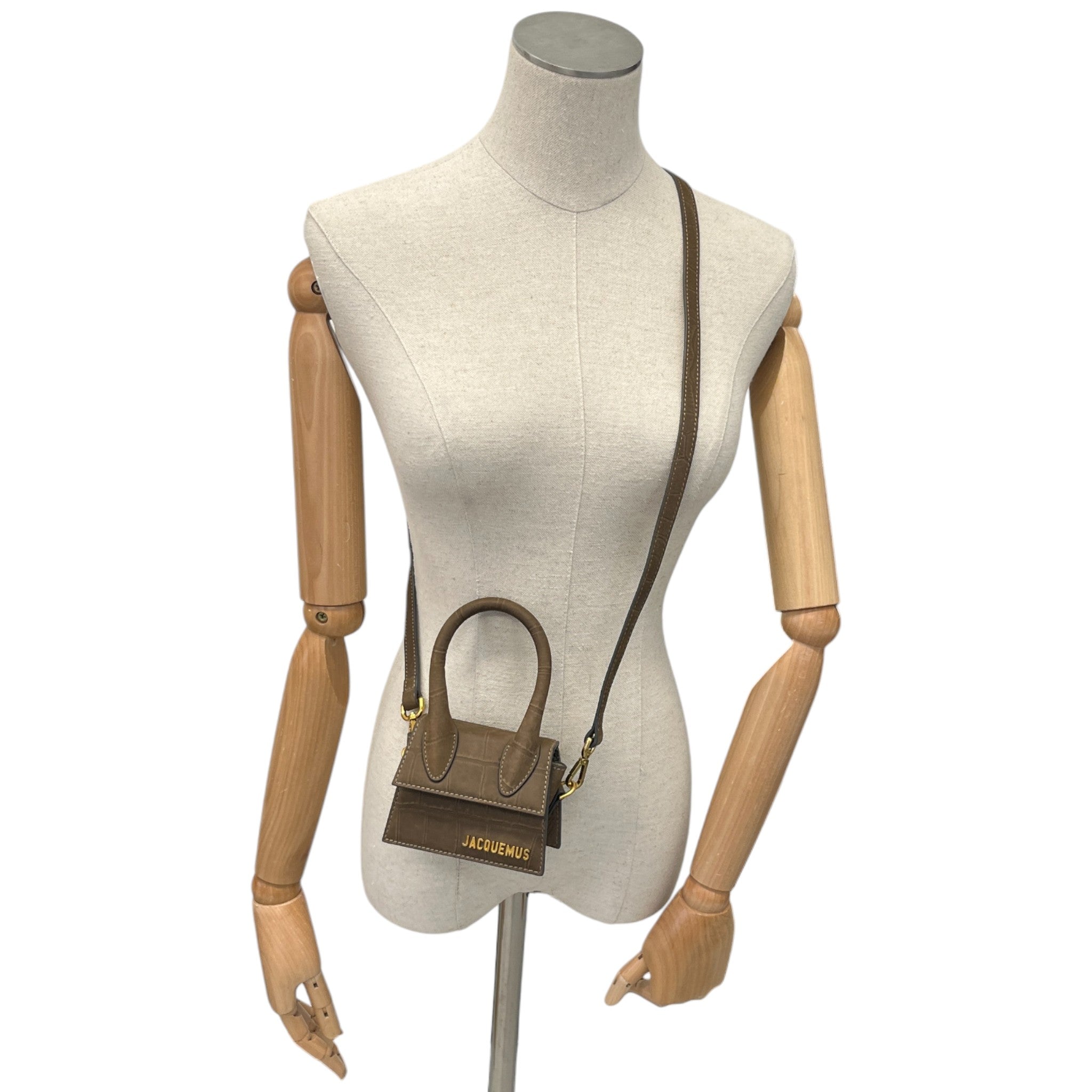 Women's Le Chiquito Mini Handbag Brown