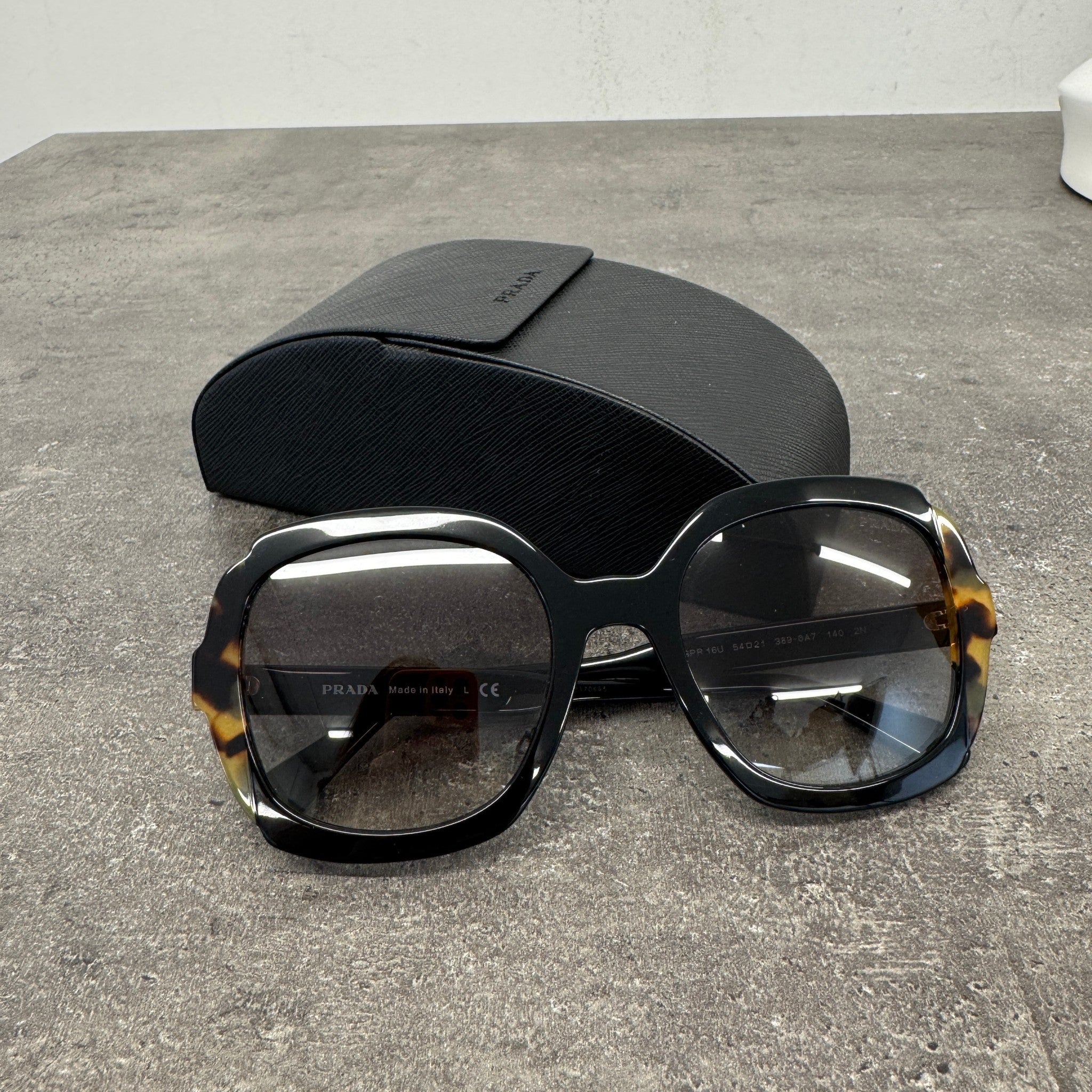 Women's Spr16U Sunglasses Black