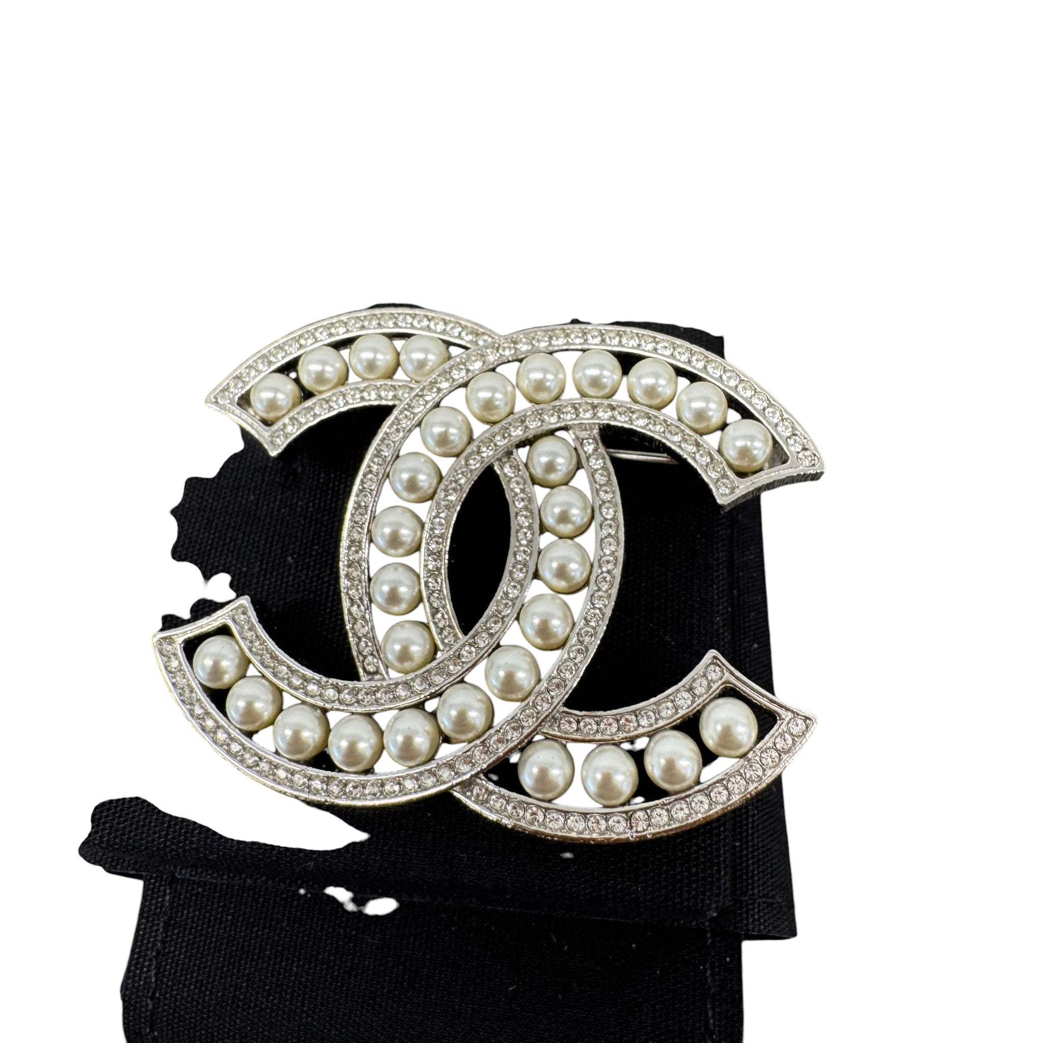 Women's Cc Logo Pear Brooch Silver