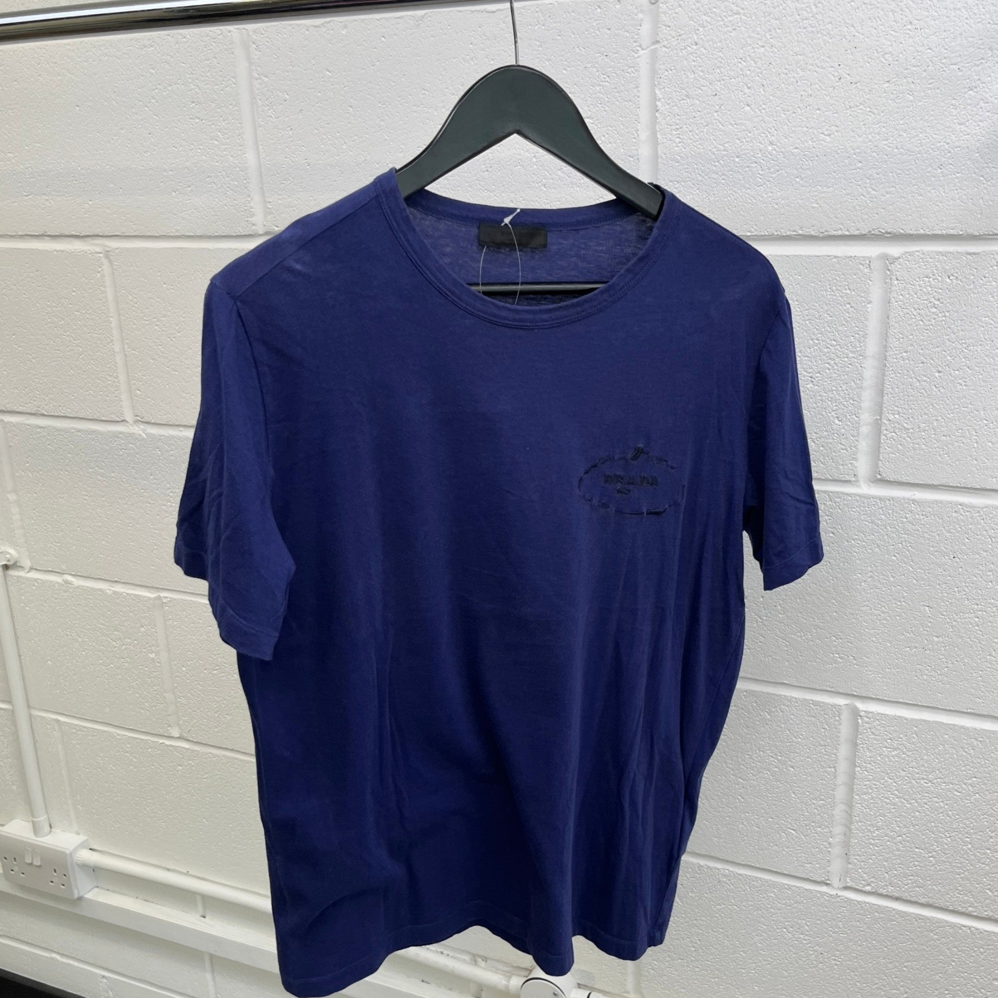 Men's Embroidered Logo T-Shirt Navy Size L