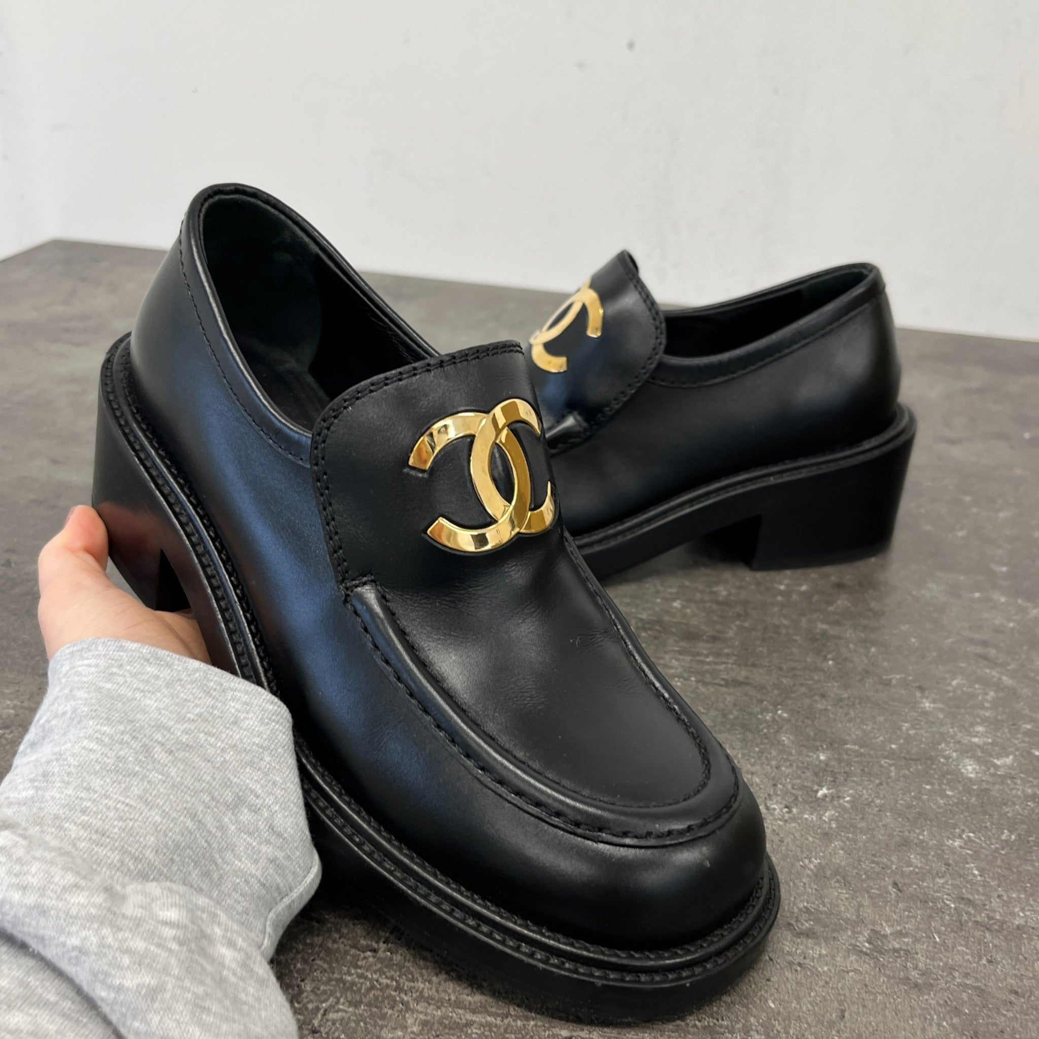 Women's Cc Logo Loafers Black Size EU 35.5 / UK 2.5